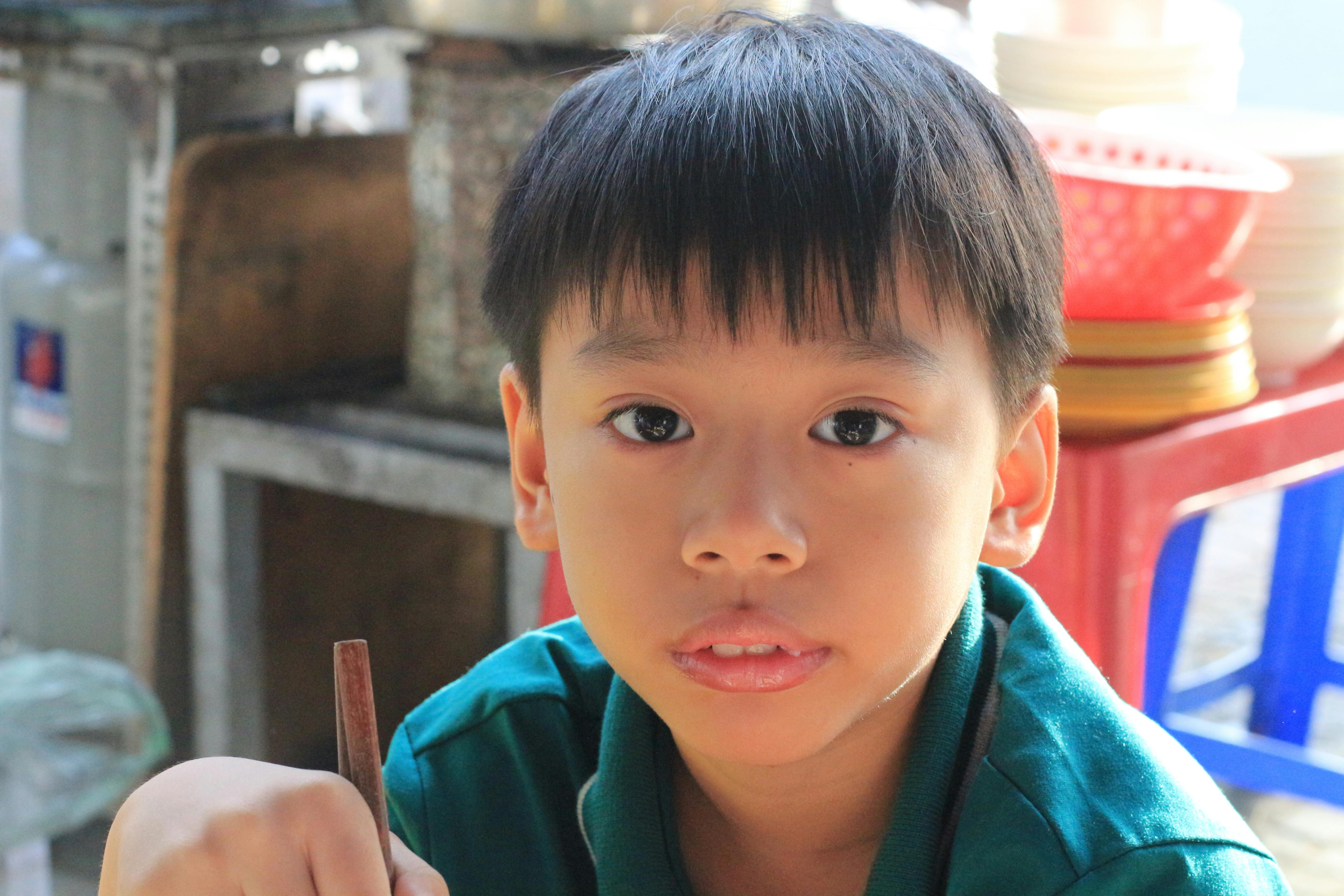 《生活大爆炸》明星凱莉·措柯慶祝40歲生日 現在的她美麗依舊