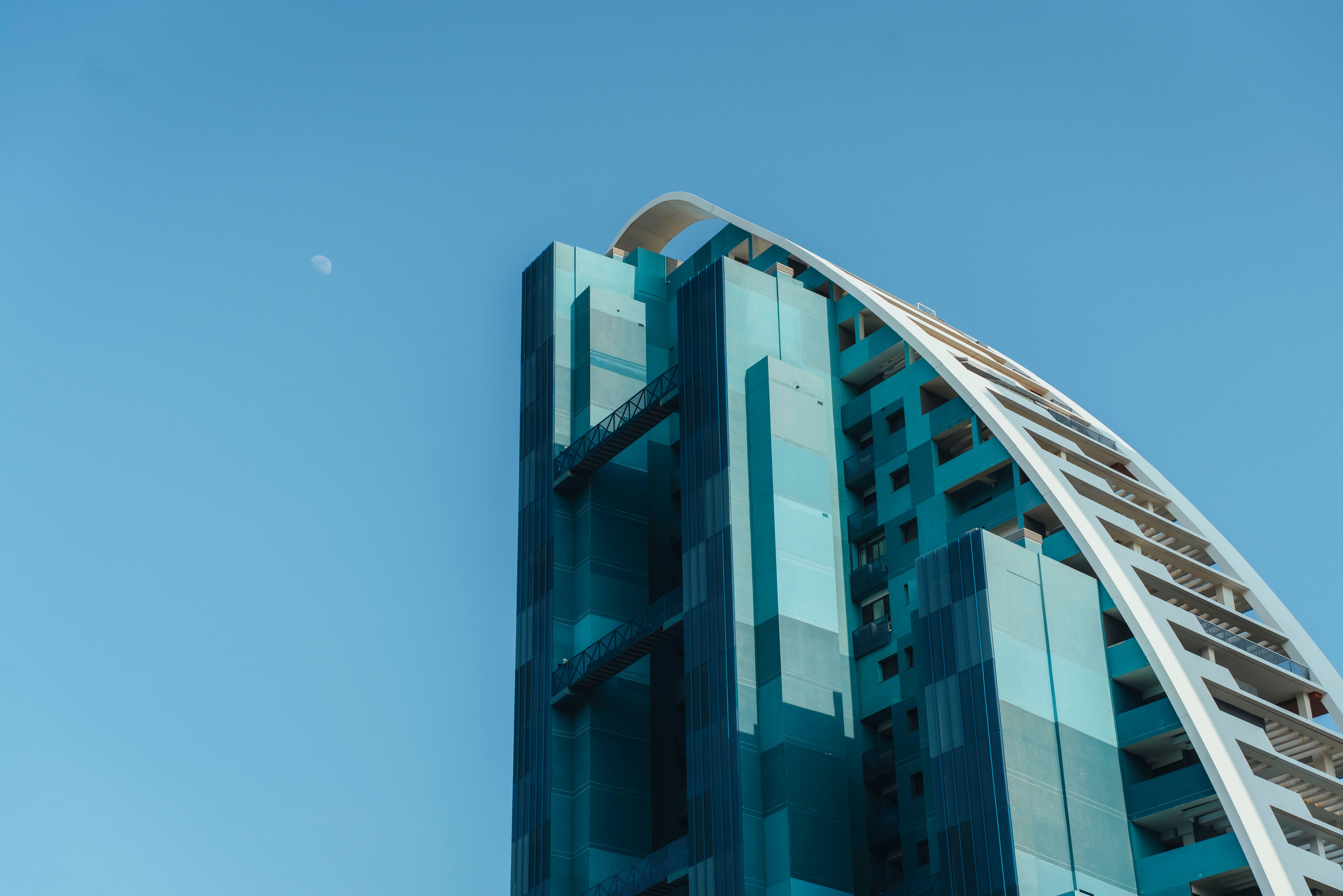 Modern Architectural Building with Blue Façade · Free Stock Photo