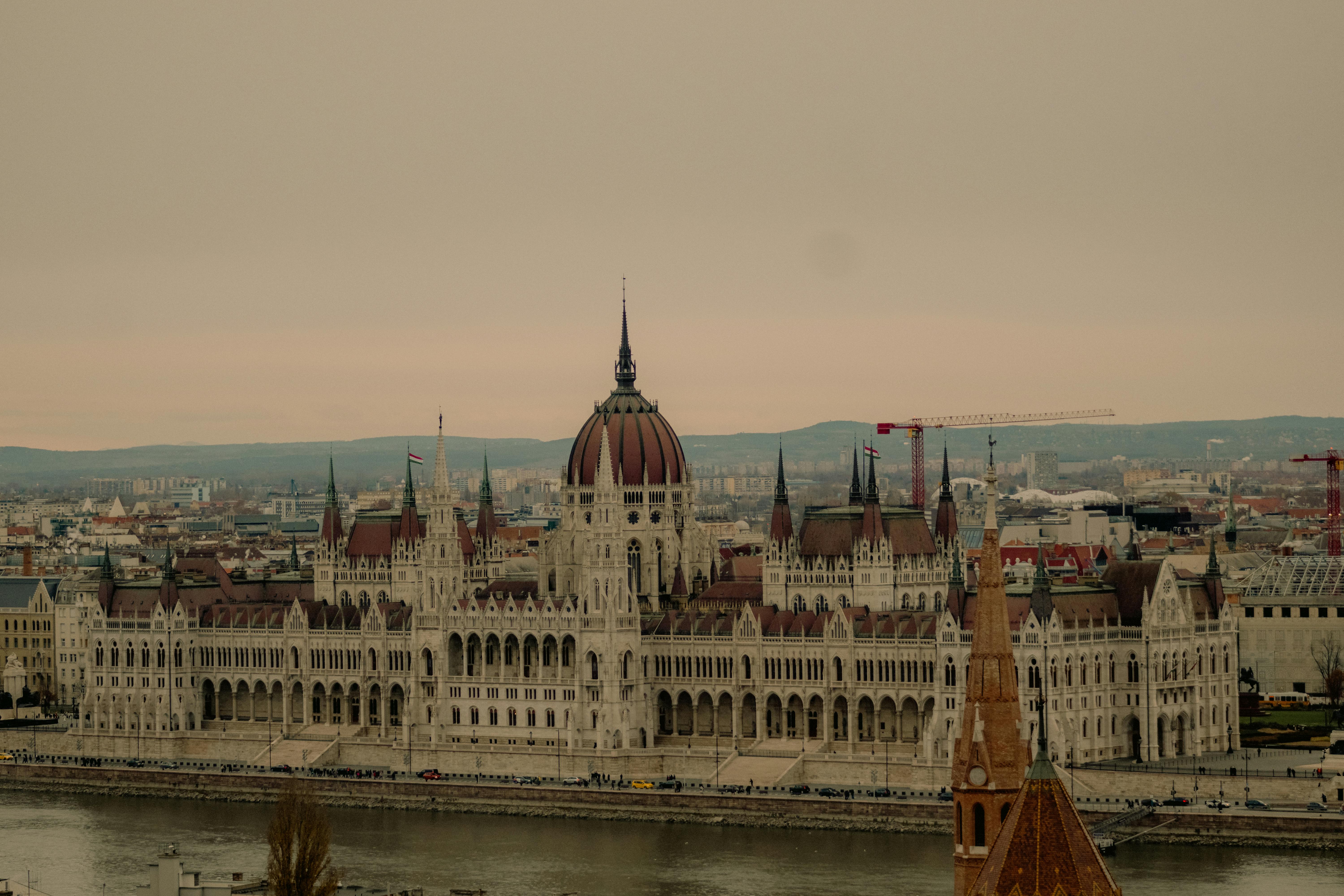 政治：賴清德親赴立院說明國防預算 在野黨堅持一問一答引憲法爭