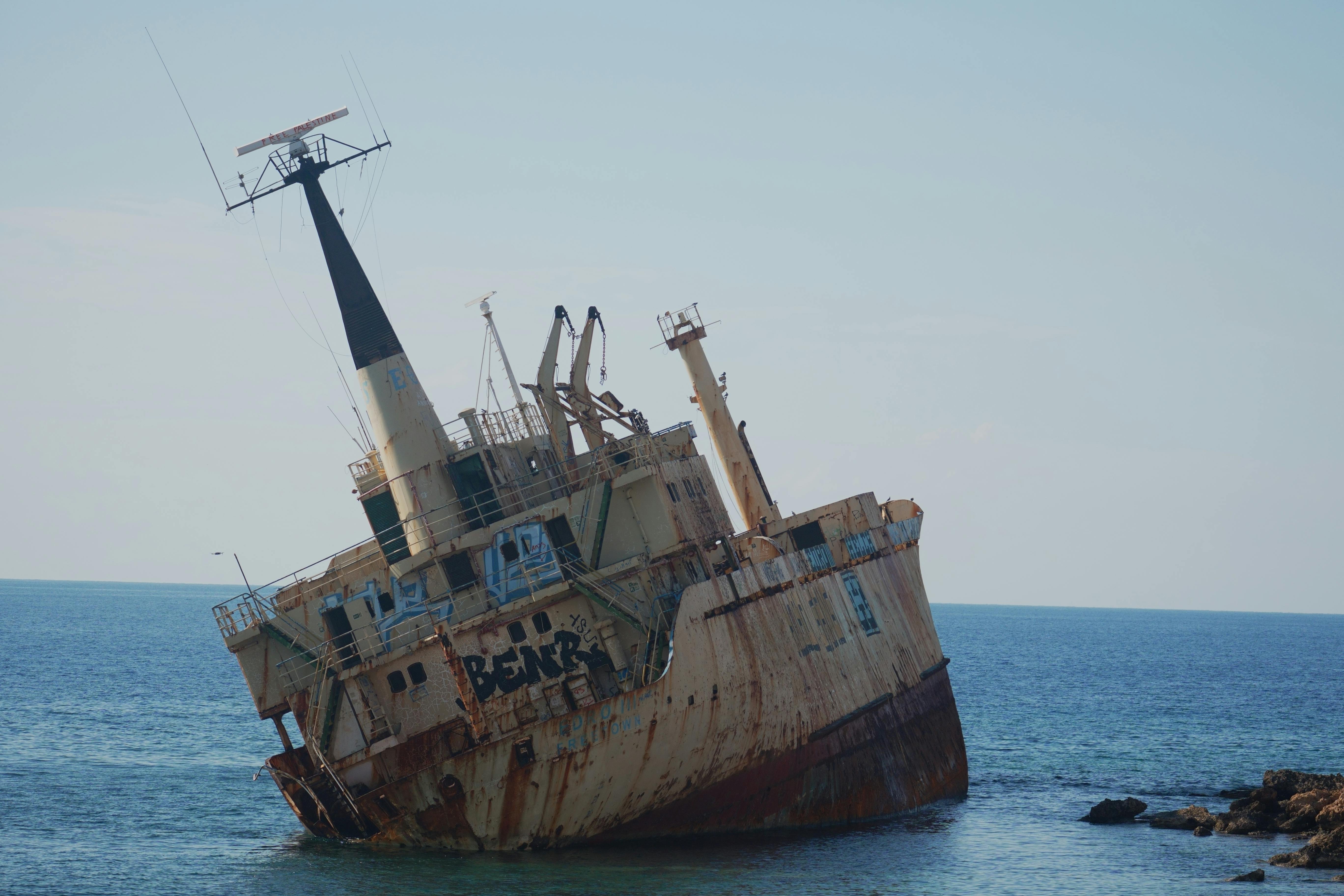 海鯤號無錨進行政治海測 徐巧芯批：拿船員生命開玩笑