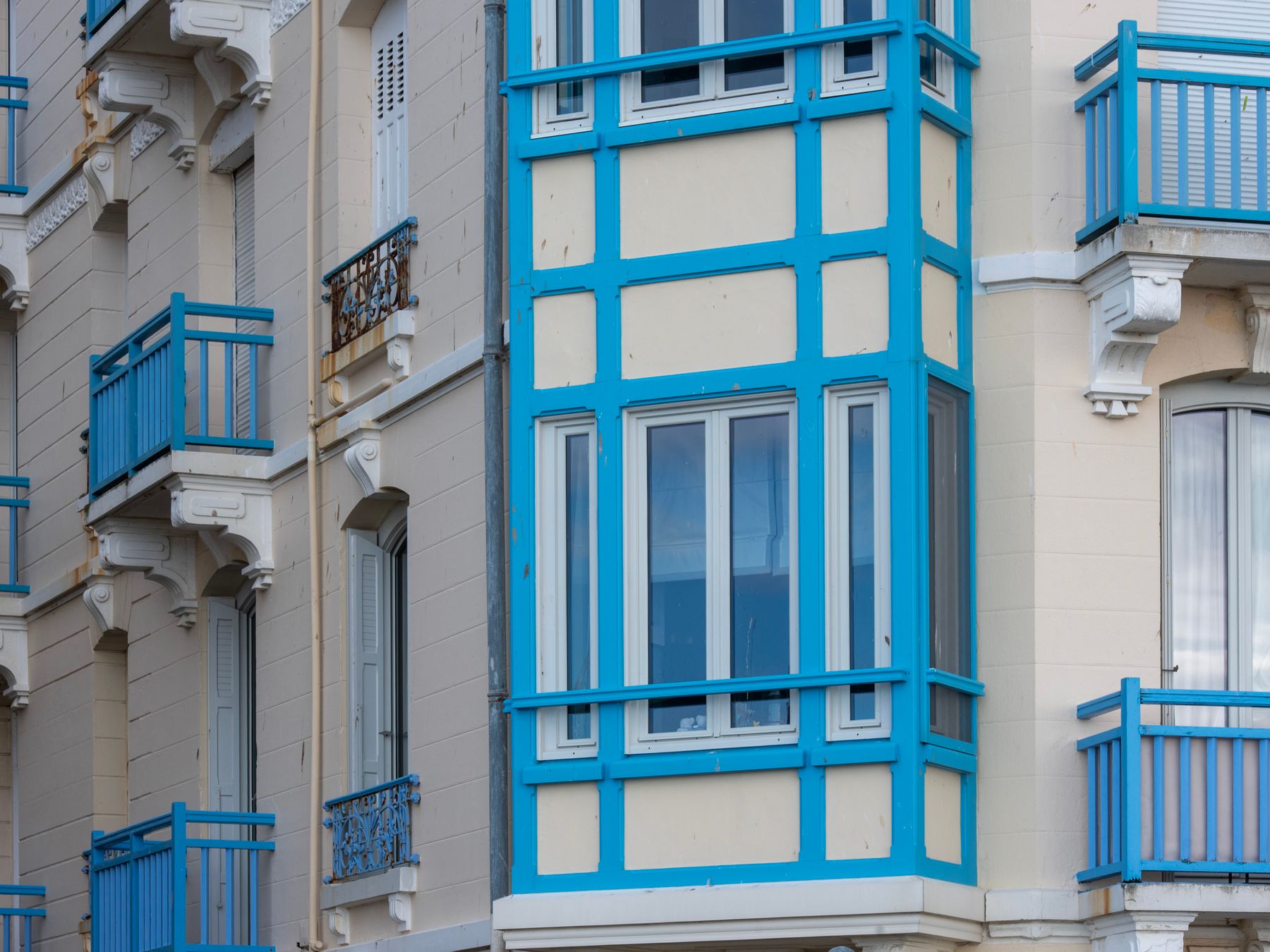 Exterior Painting in West Harrow — the finished result after a professional repaint