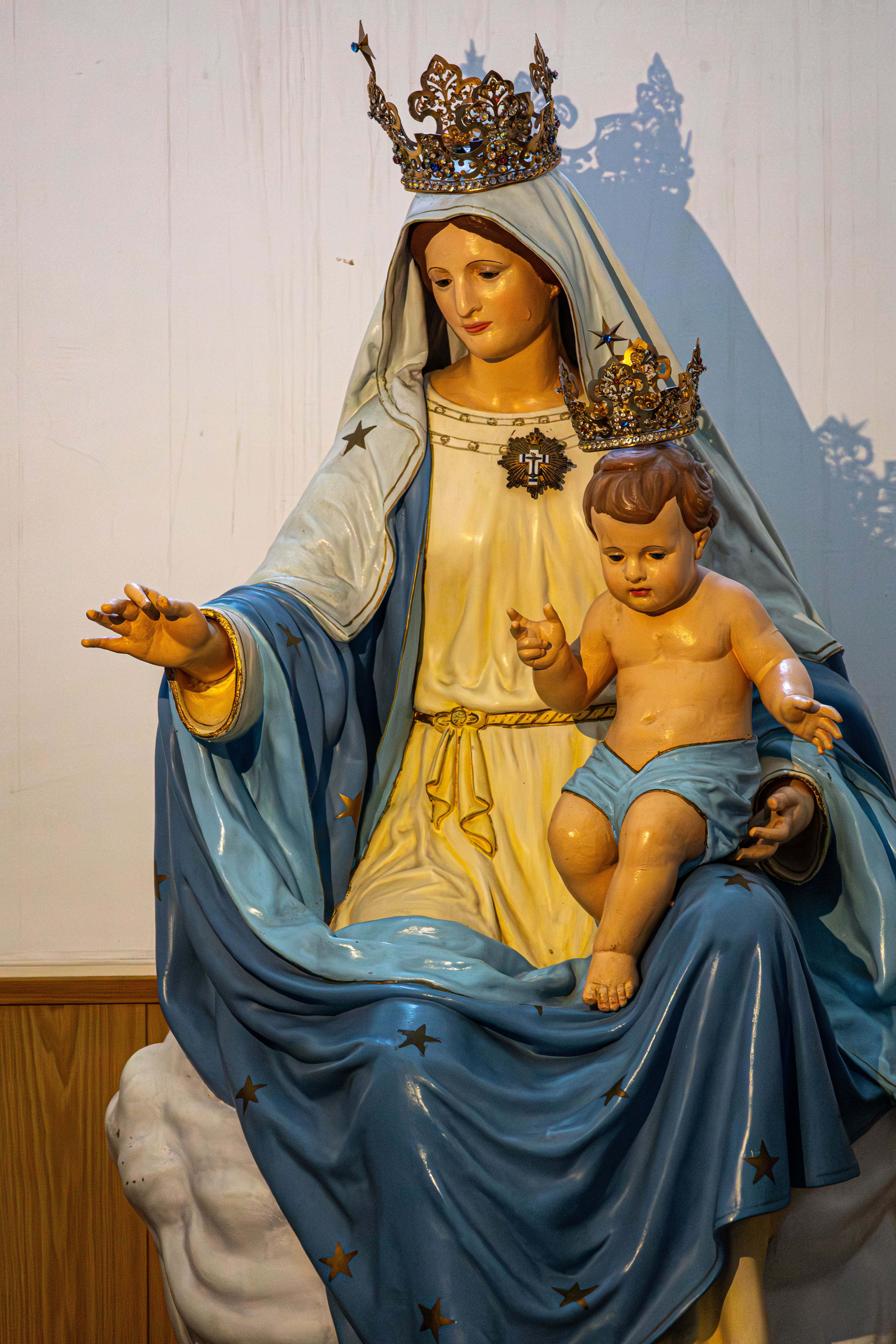 Statue of Virgin Mary and Baby Jesus in Church · Free Stock Photo
