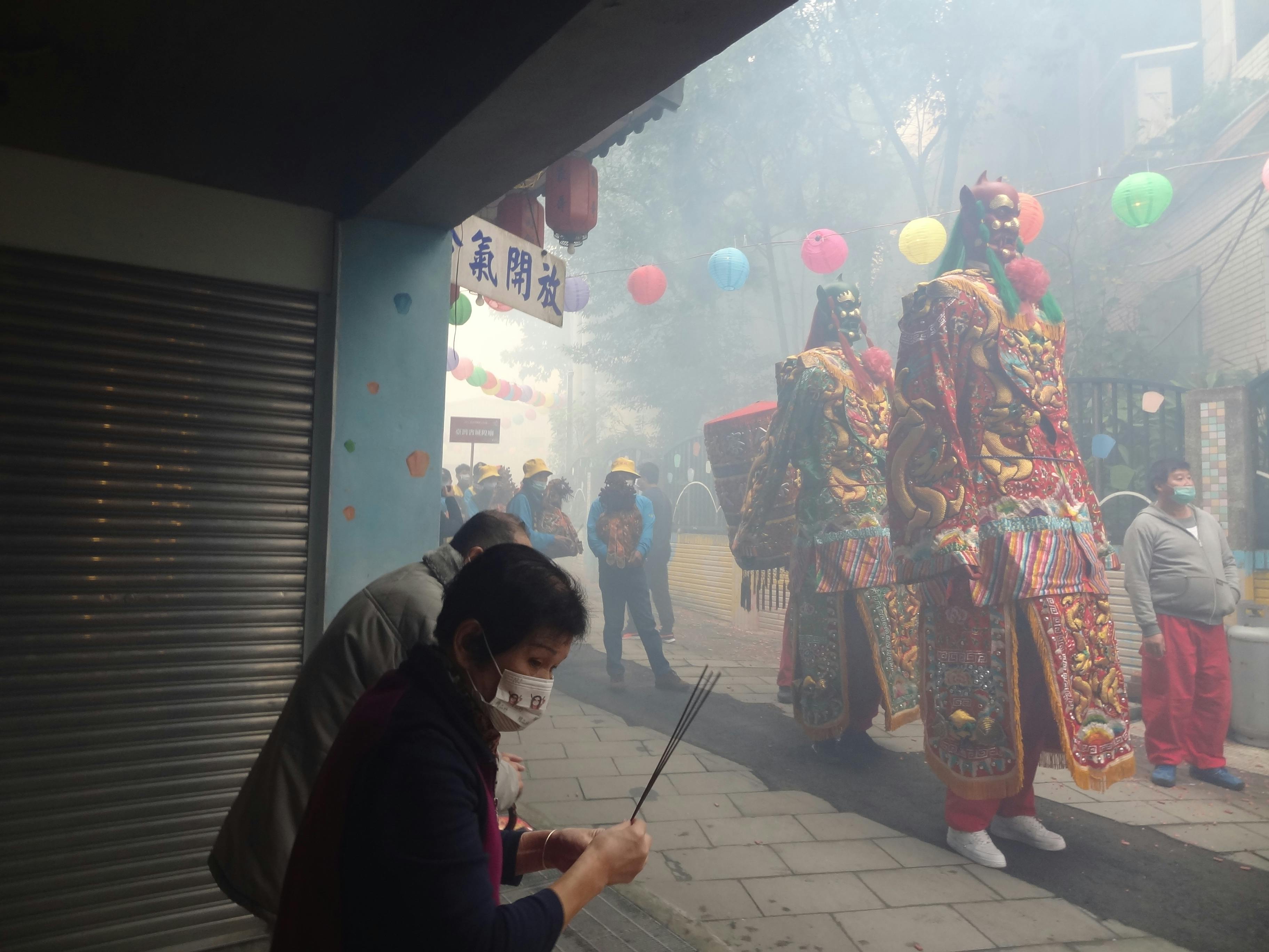 生活：加沙集體婚禮：戰火後的愛與新生慶典