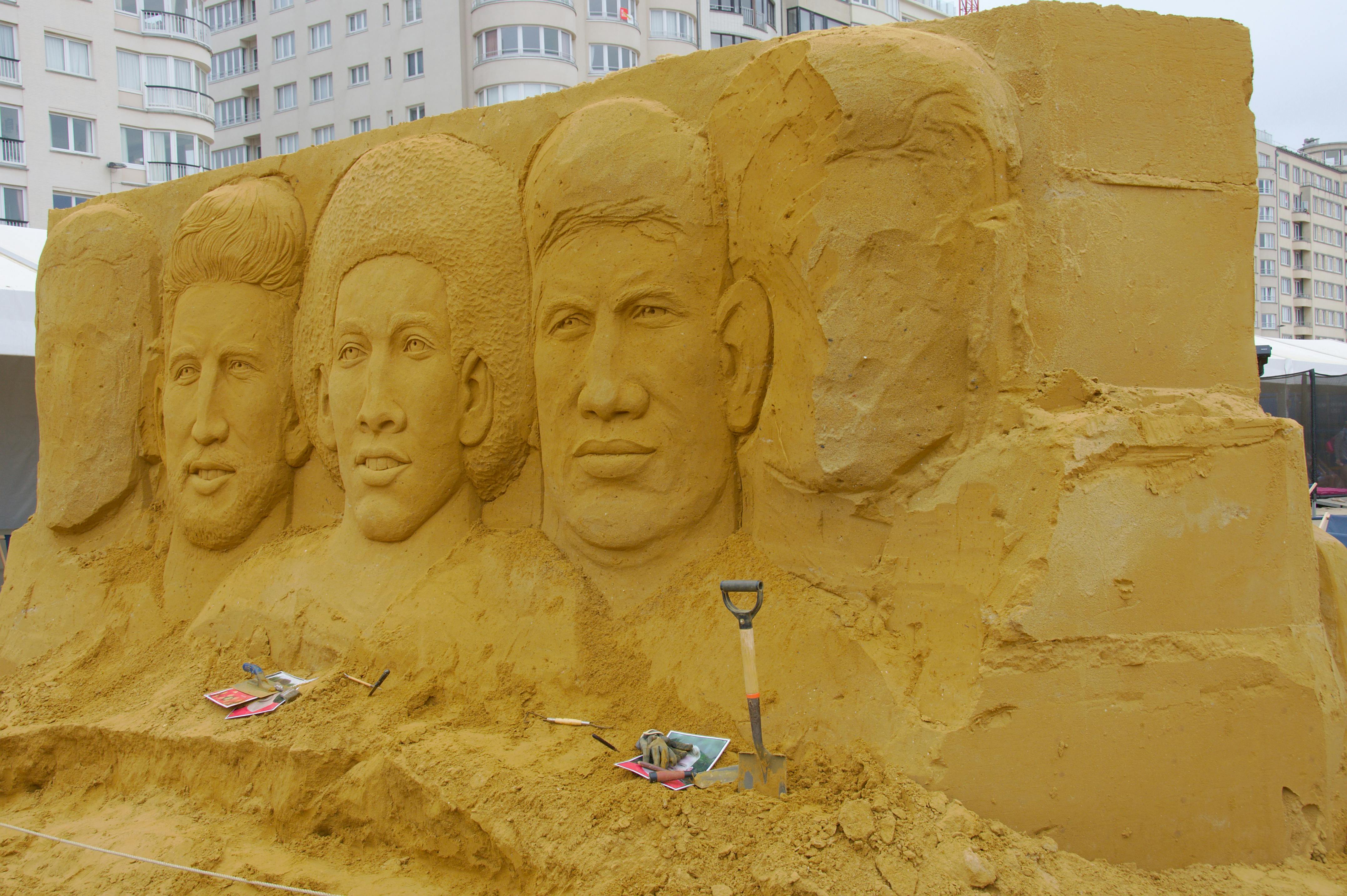 2025高雄聖誕生活節啟動 金曲樂團中央公園熱力開唱