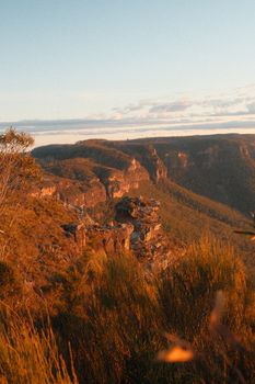 Captivating sunrise over the Blue Mountains, showcasing natural beauty and rugged landscapes.