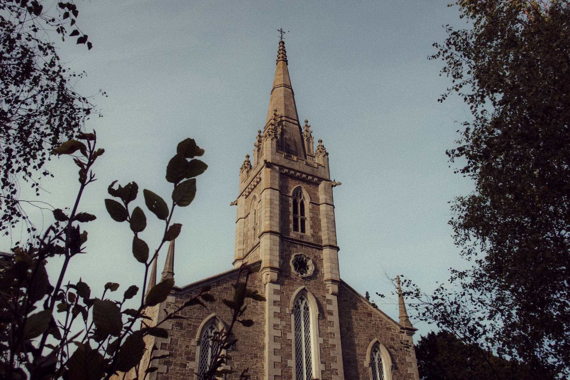 Iglesias y Comunidades Religiosas Latinas en Irlanda