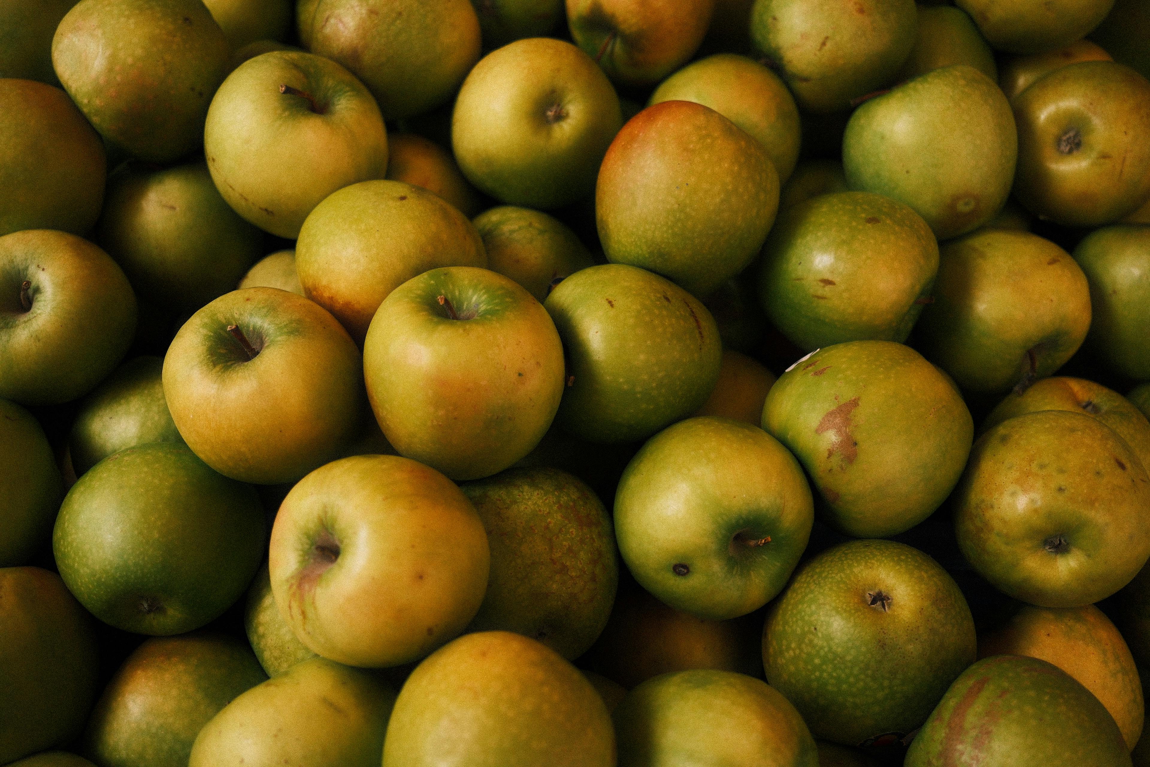 財經：智通港股通12月1日活躍成交解析與市場動向