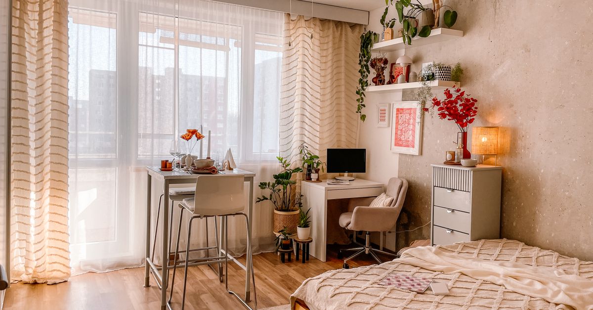 Chambre meublée avec balcon à Fann