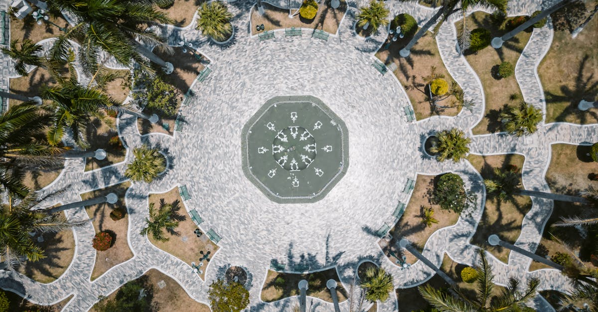 新思科技獲升評,華納兄弟遭降評,華爾街分析師最新投資動向解析