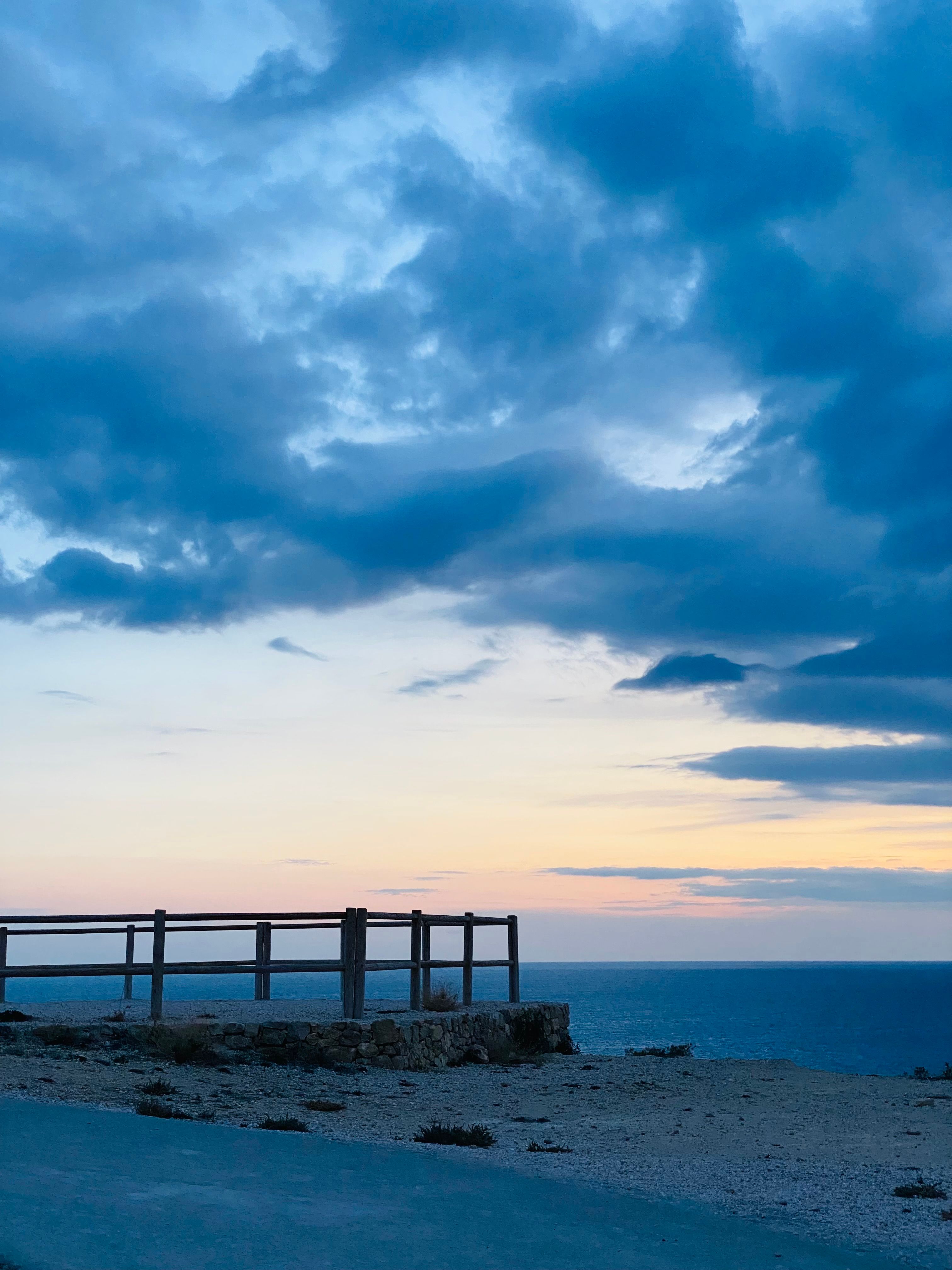 Scenic Coastal Viewpoint at Dusk · Free Stock Photo