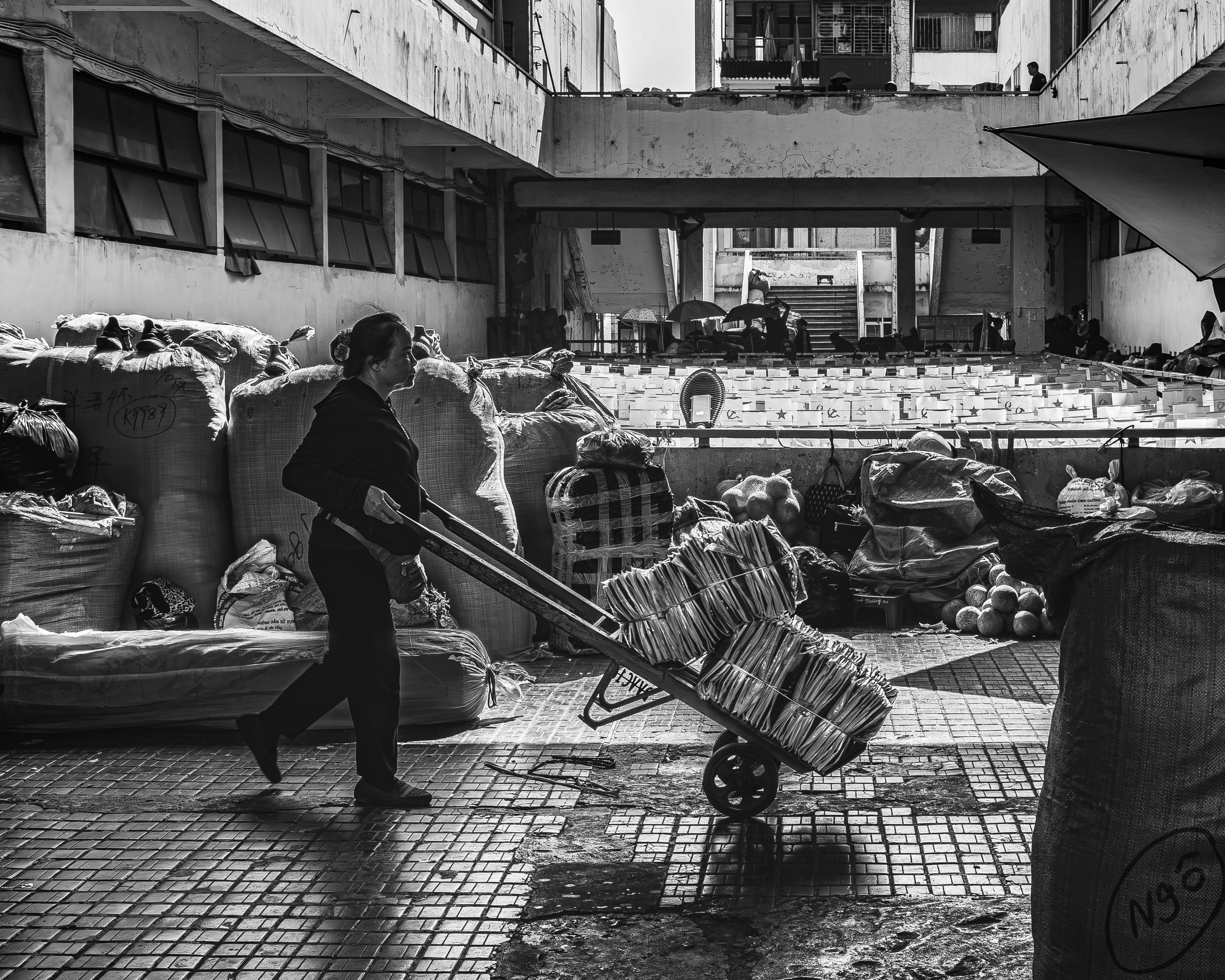 財經：年底庫存消化順利，全球製造業展現強韌動能