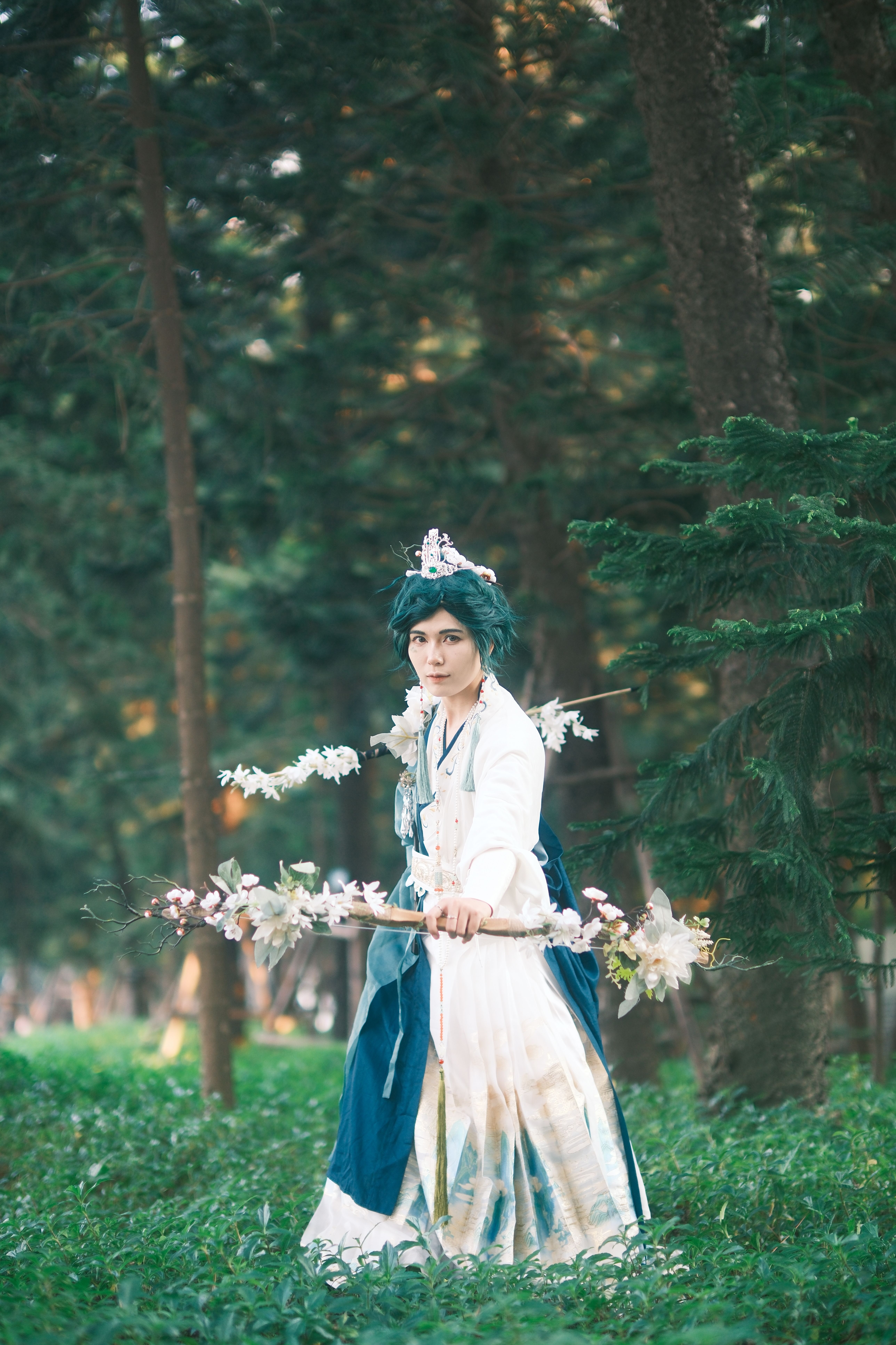 Enchanting Cosplay in a Forest Setting · Free Stock Photo