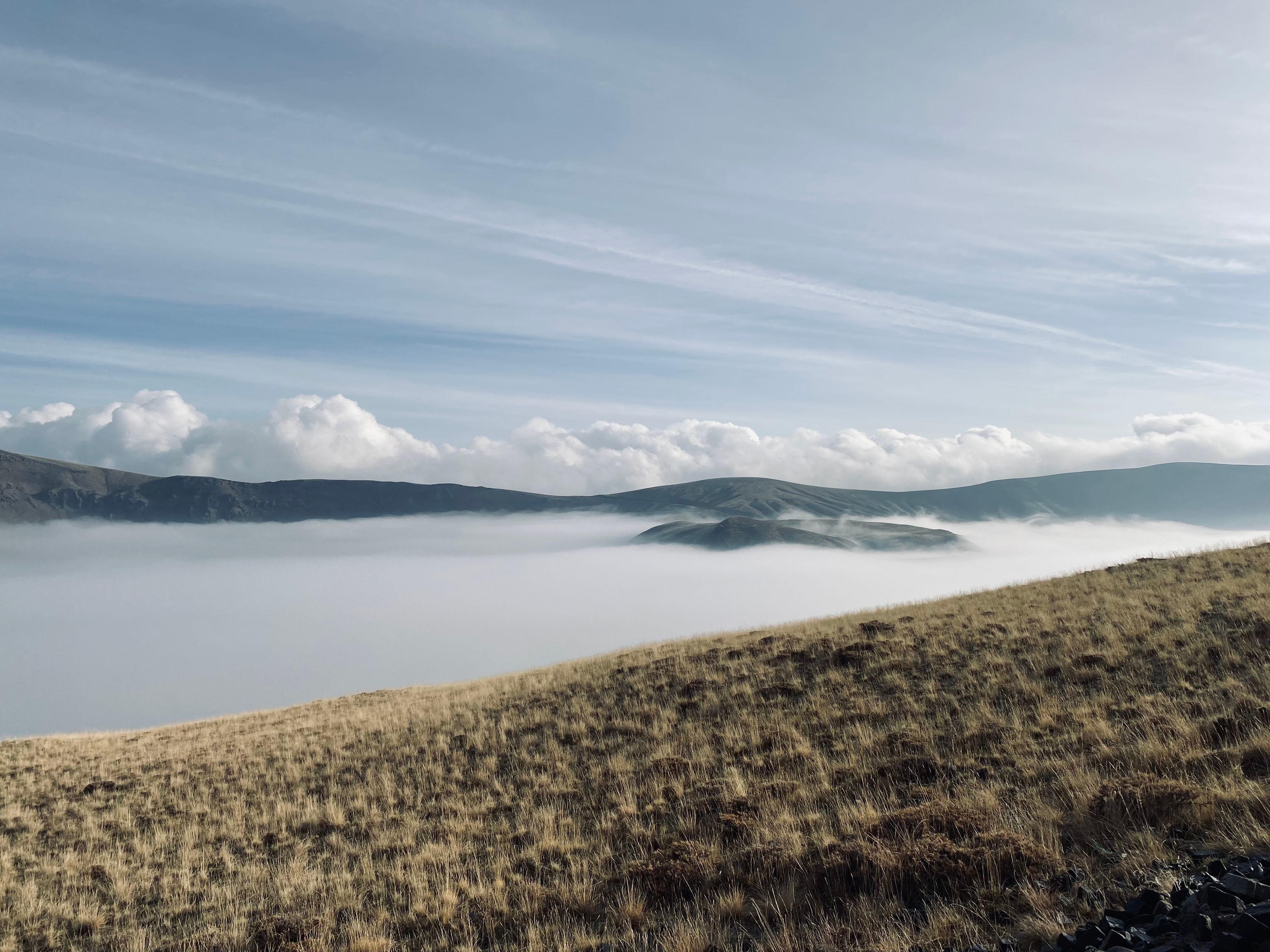 Serene Mountain Landscape with Misty Valley · Free Stock Photo
