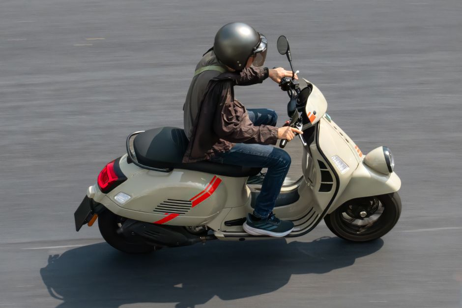 Șofer Nepreventiv, Motociclist Rănit pe Strada Unirii
