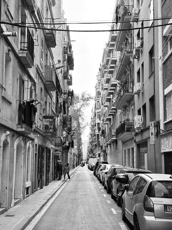 Black and White Urban Street Photography · Free Stock Photo