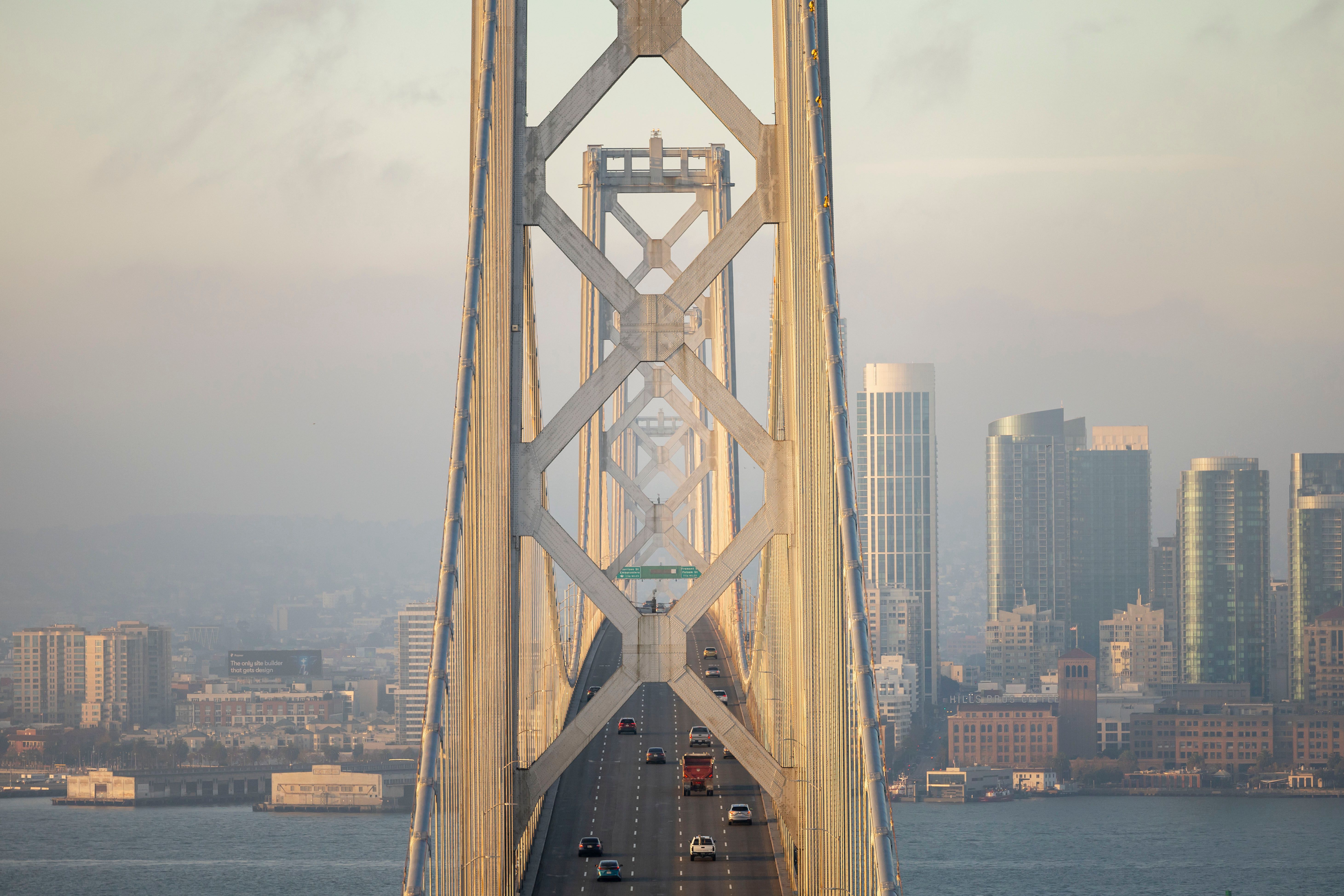 San Francisco suing to stop allegedly 'brazen hotel booking scam' — Photo by Stephen Leonardi on Pexels