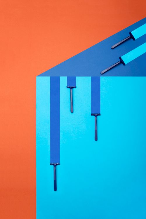 Minimal Razor Design Abstract Minimalist Design with Razors on Colorful Background · Free ...