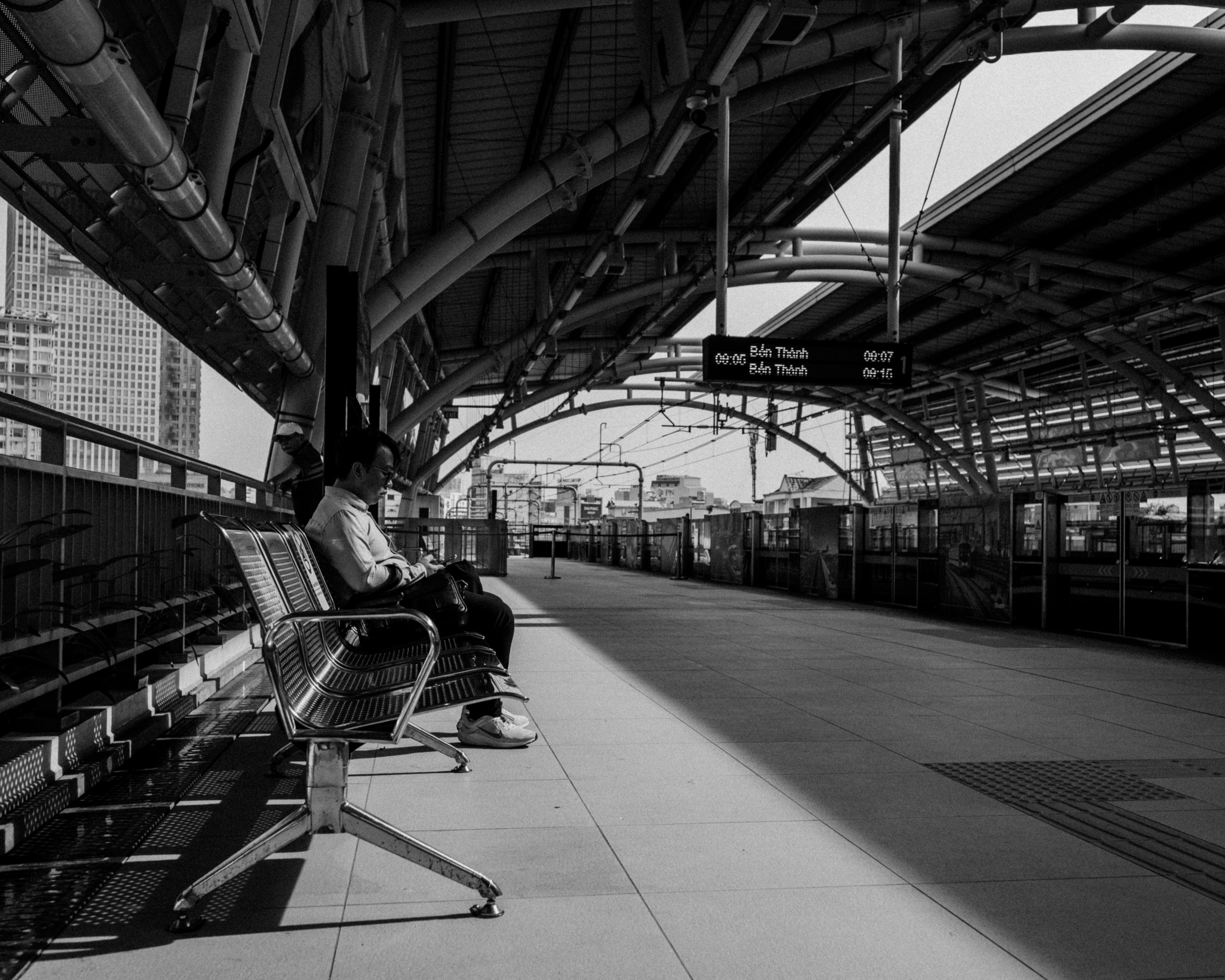 fitment architecture MMY platform — Photo by Nguyen Duc Toan on Pexels