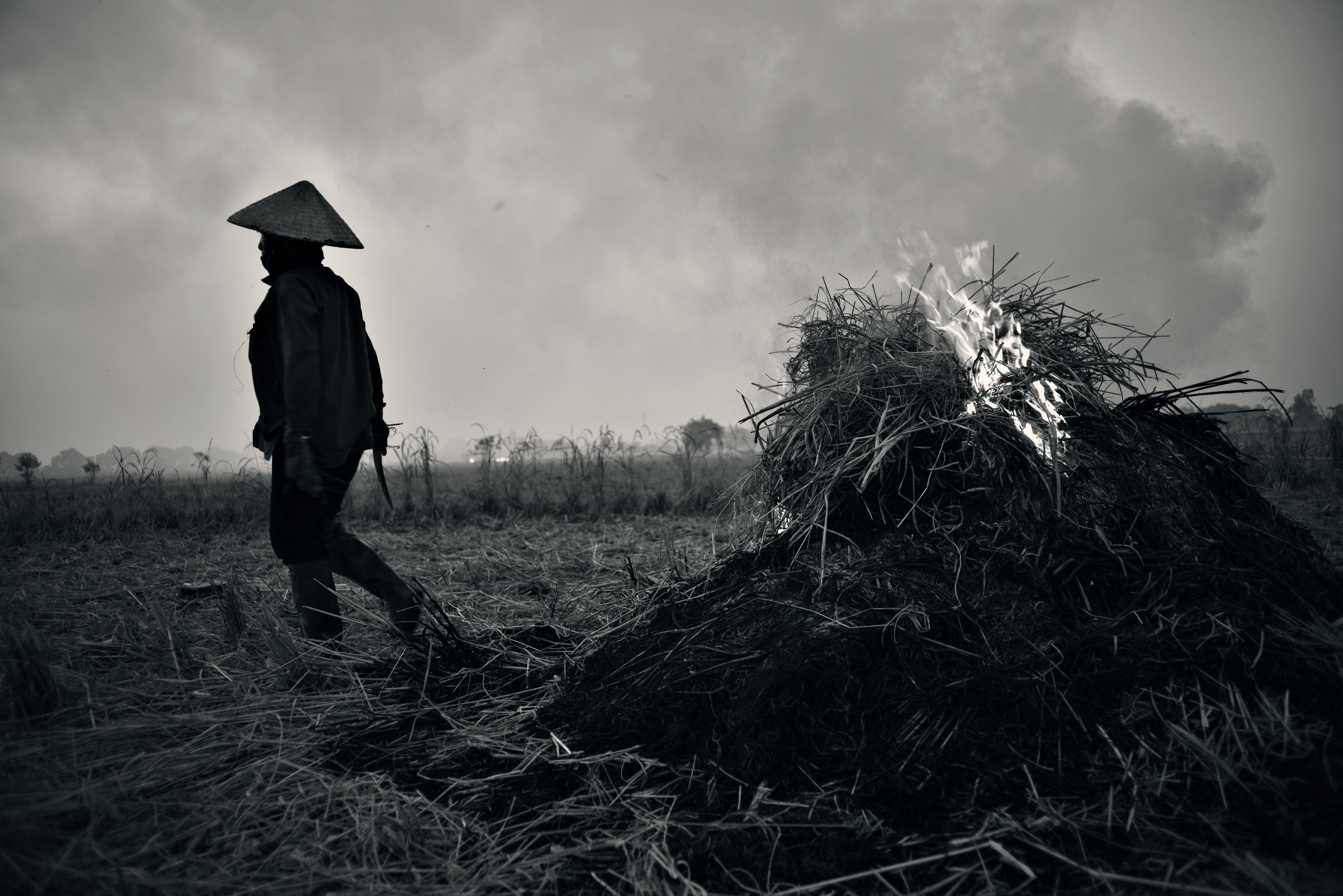 Could Dow Worker Burned in Explosion Sue for Personal Injury? — Photo by Ama Journey on Pexels
