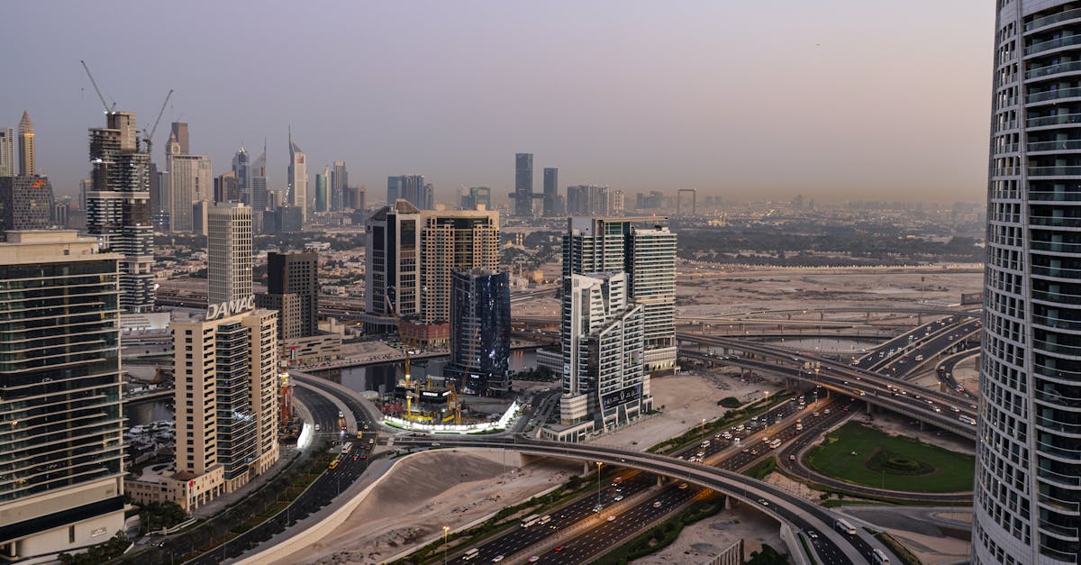 全球經濟展望下調 台灣財經市場穩中求進