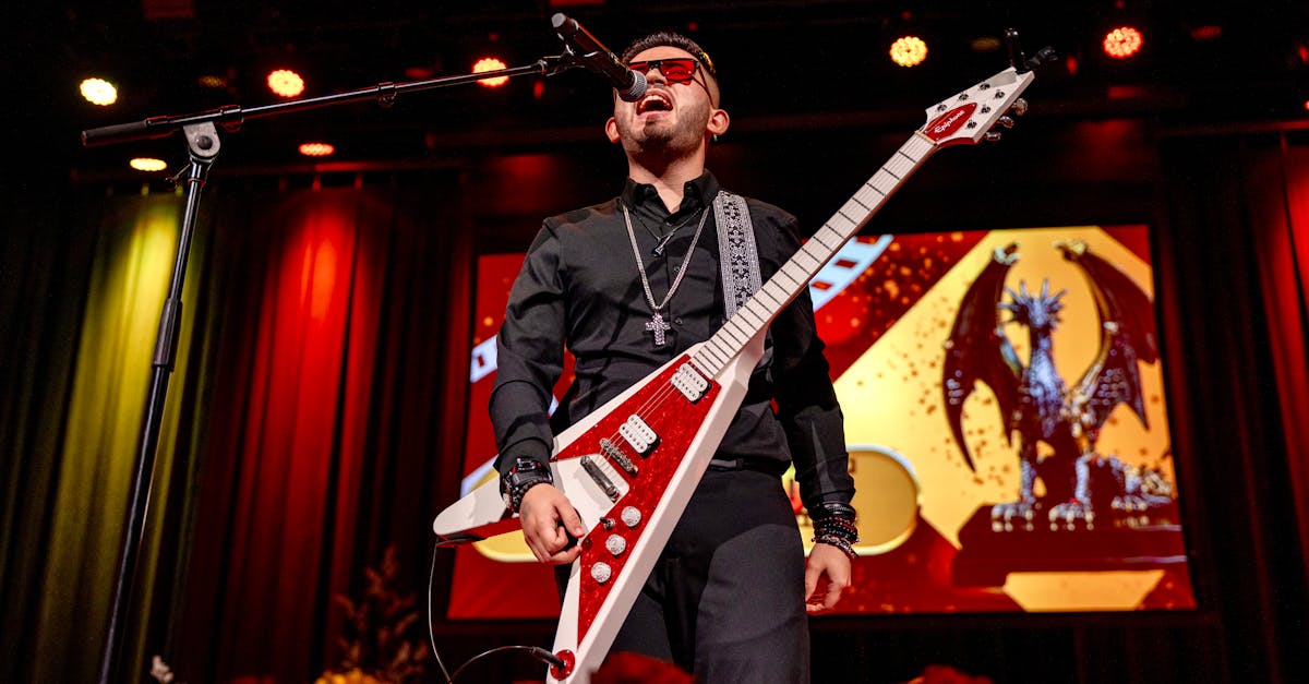 高雄聖誕生活節卡司公開 韋禮安領銜25組藝人連唱5天