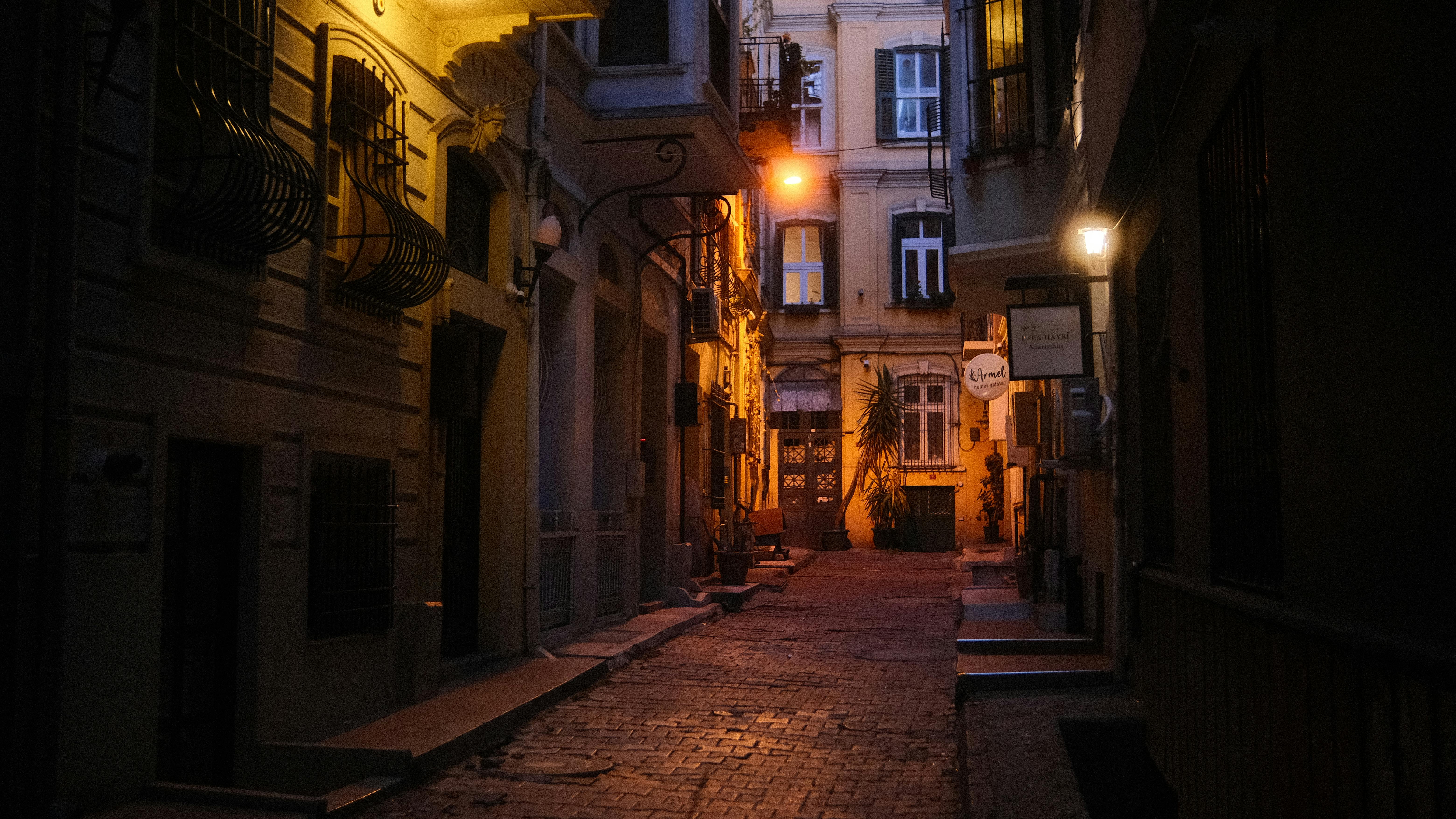 國際：全球經濟復甦面臨挑戰，各國政策調整備受關注