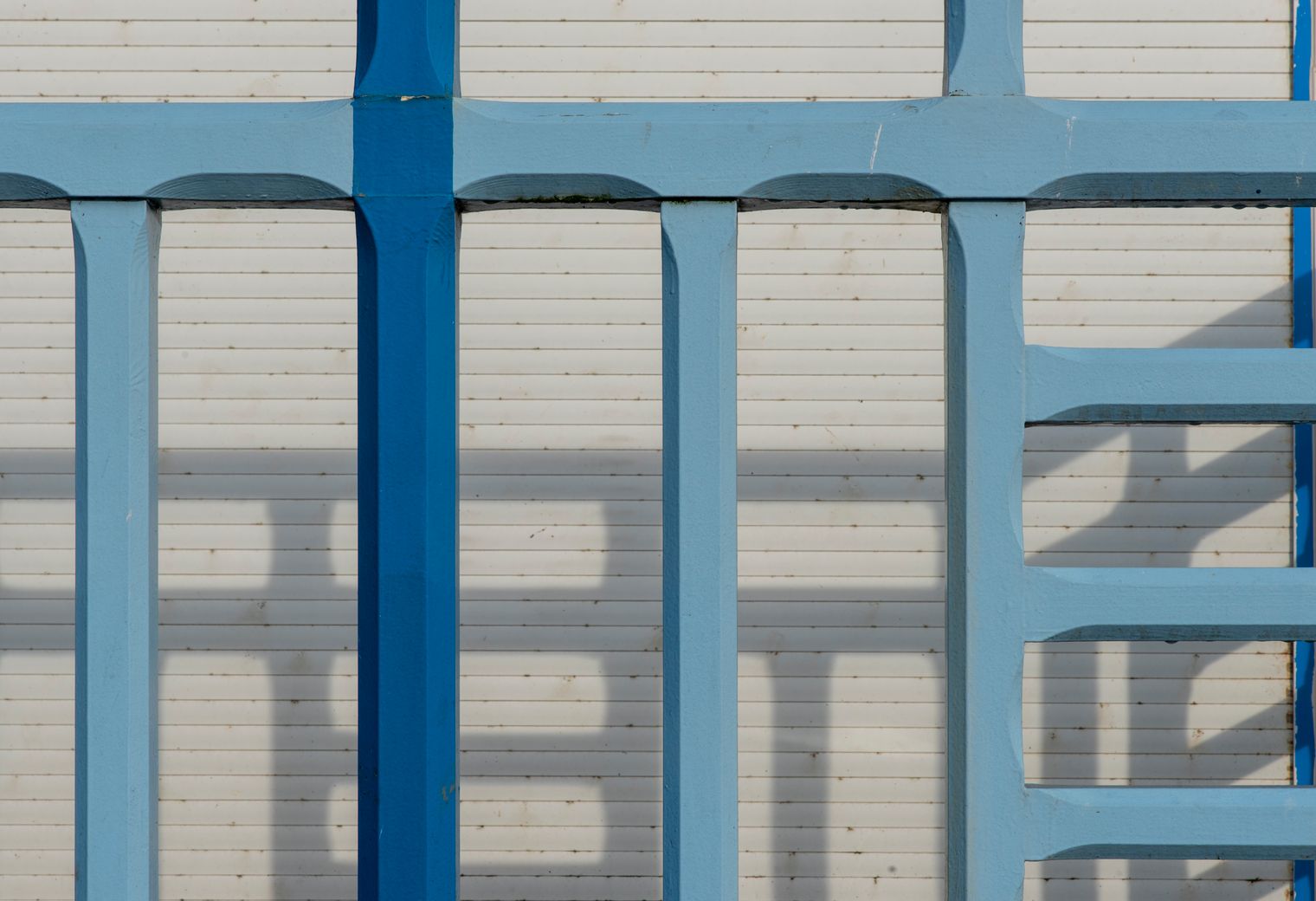 Painters and Decorators in Penge — surfaces prepped and cut in by hand