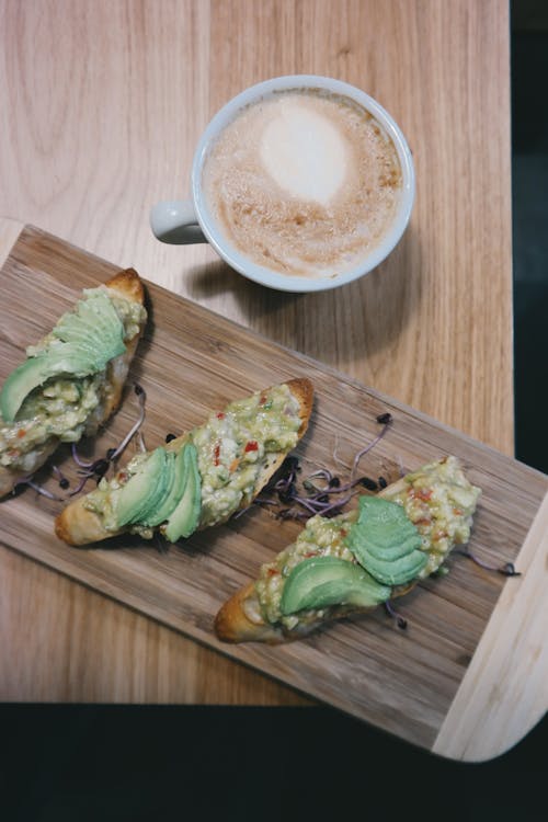 Plats à Côté De Latte