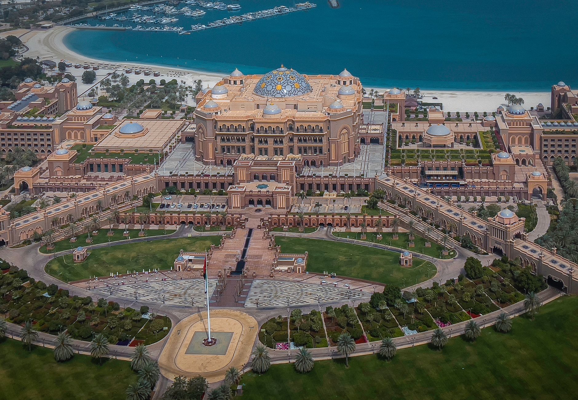 Abu Dhabi Sovereign Wealth: How ADIA Moves UAE Markets