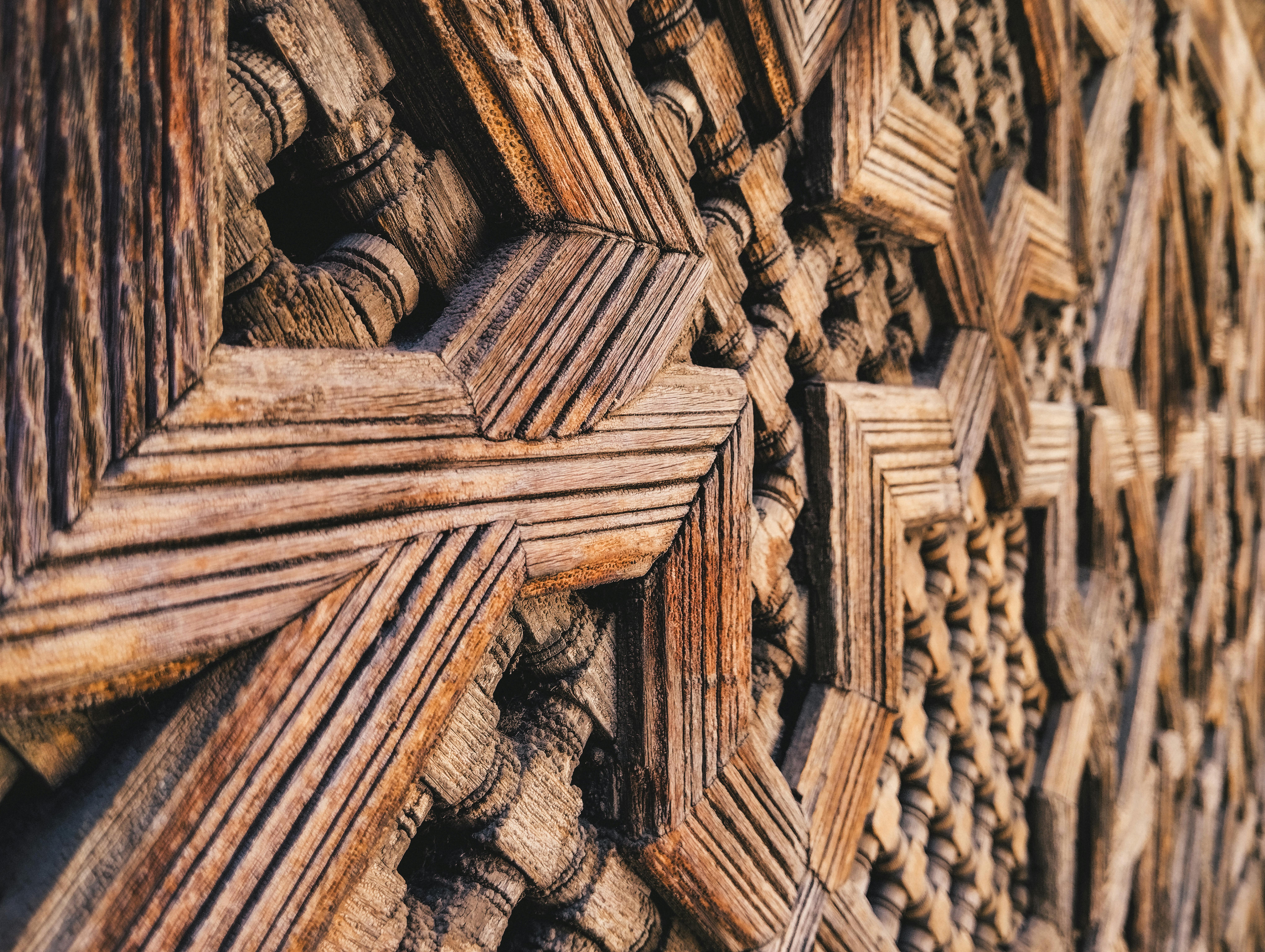 The Secrets of Ancient Woodcarving Techniques Revealed