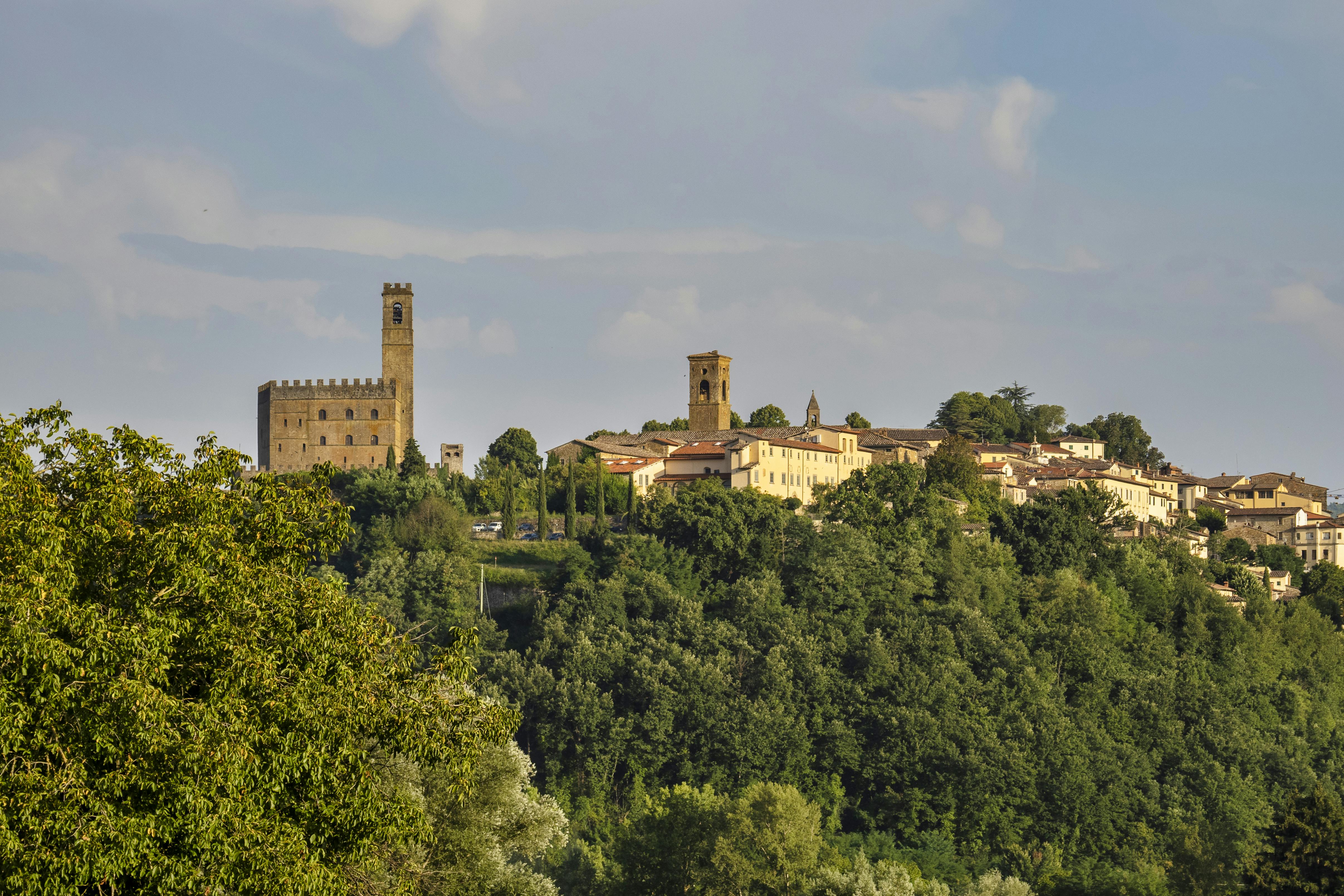 Guida a Mugello e Casentino: Dove i Monti Abbracciano la Toscana Selvaggia