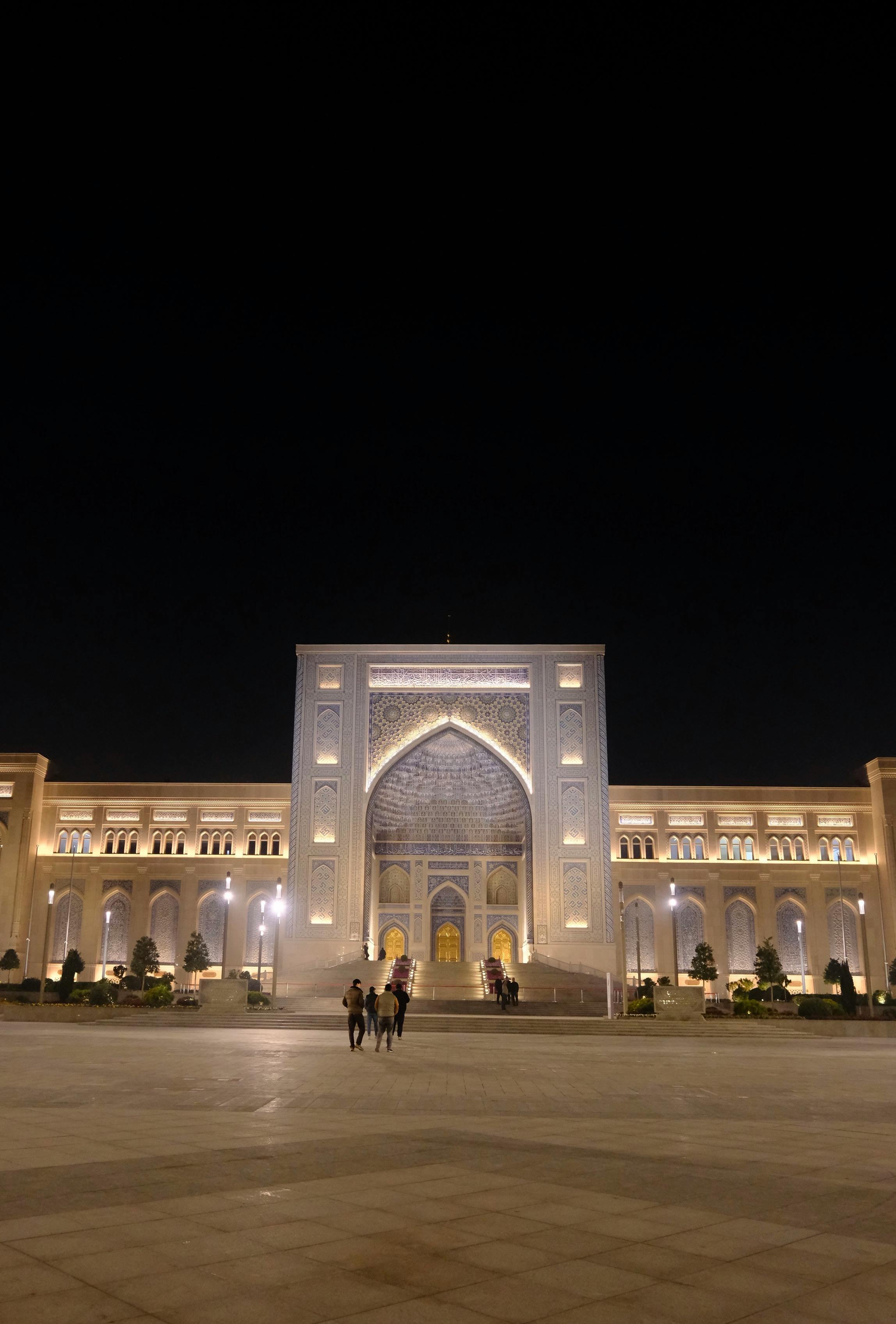 Couple on a date in an upscale restaurant setting