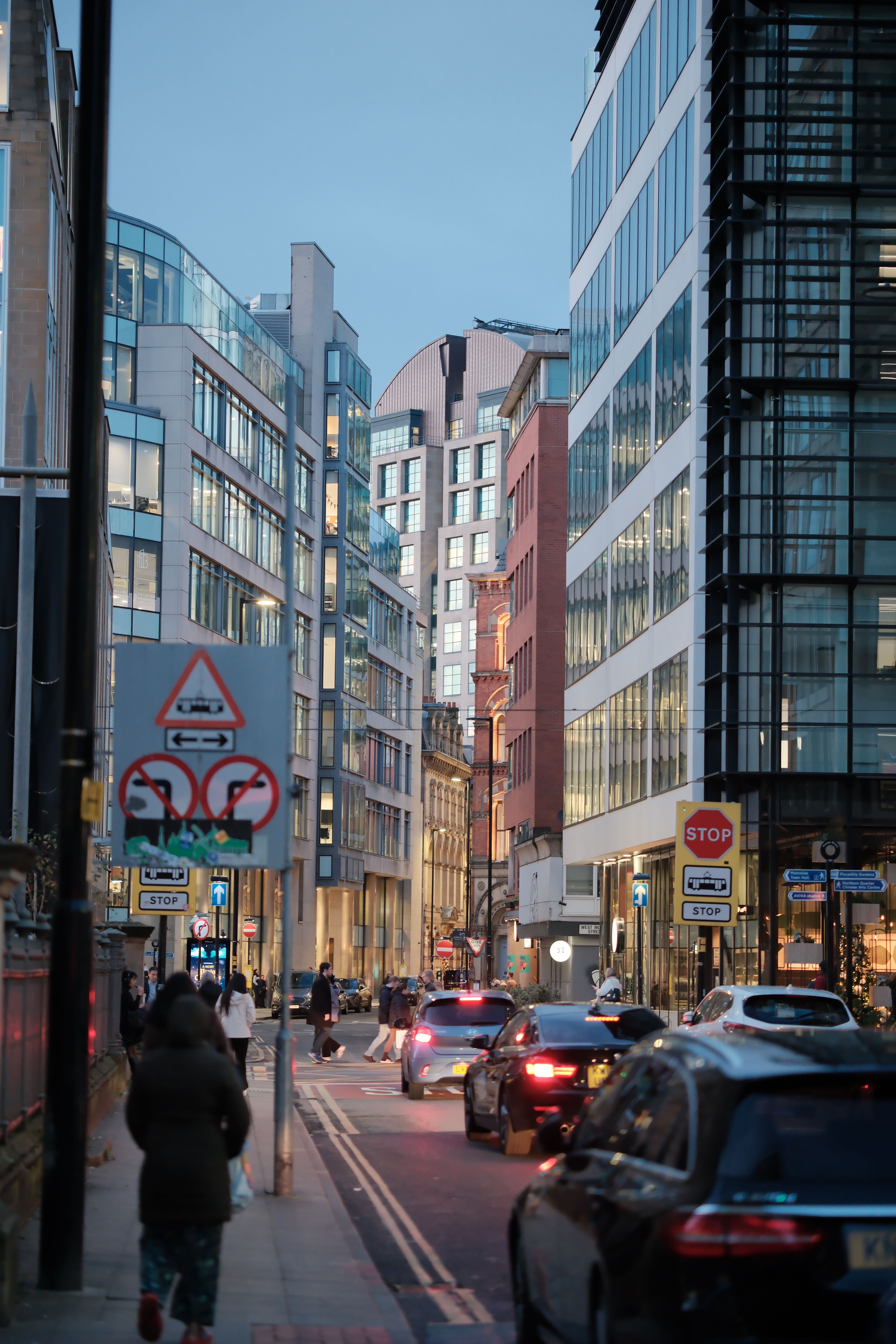Busy Urban Street Scene at Dusk · Free Stock Photo