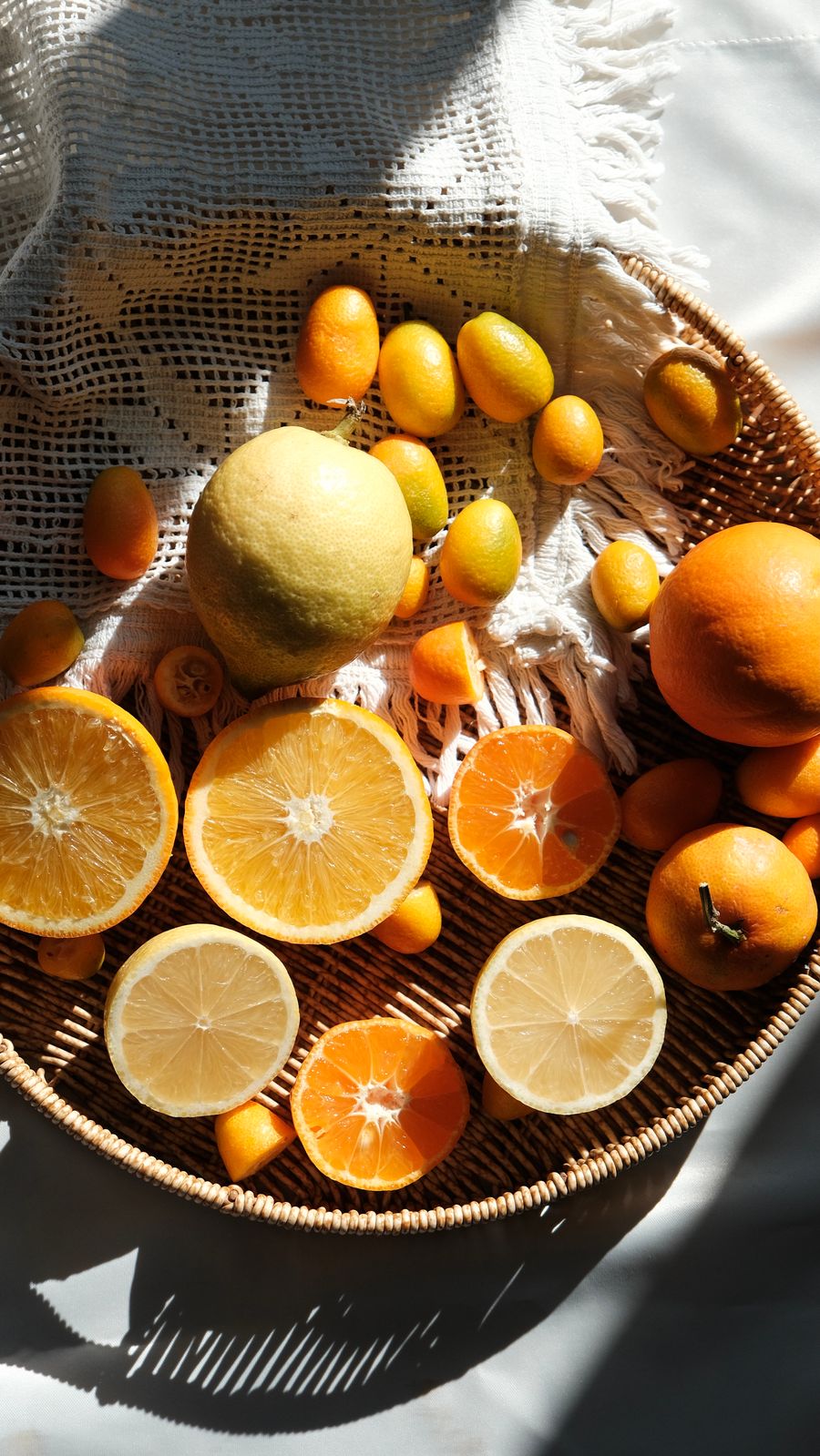 Panier d'agrumes frais riches en vitamines
