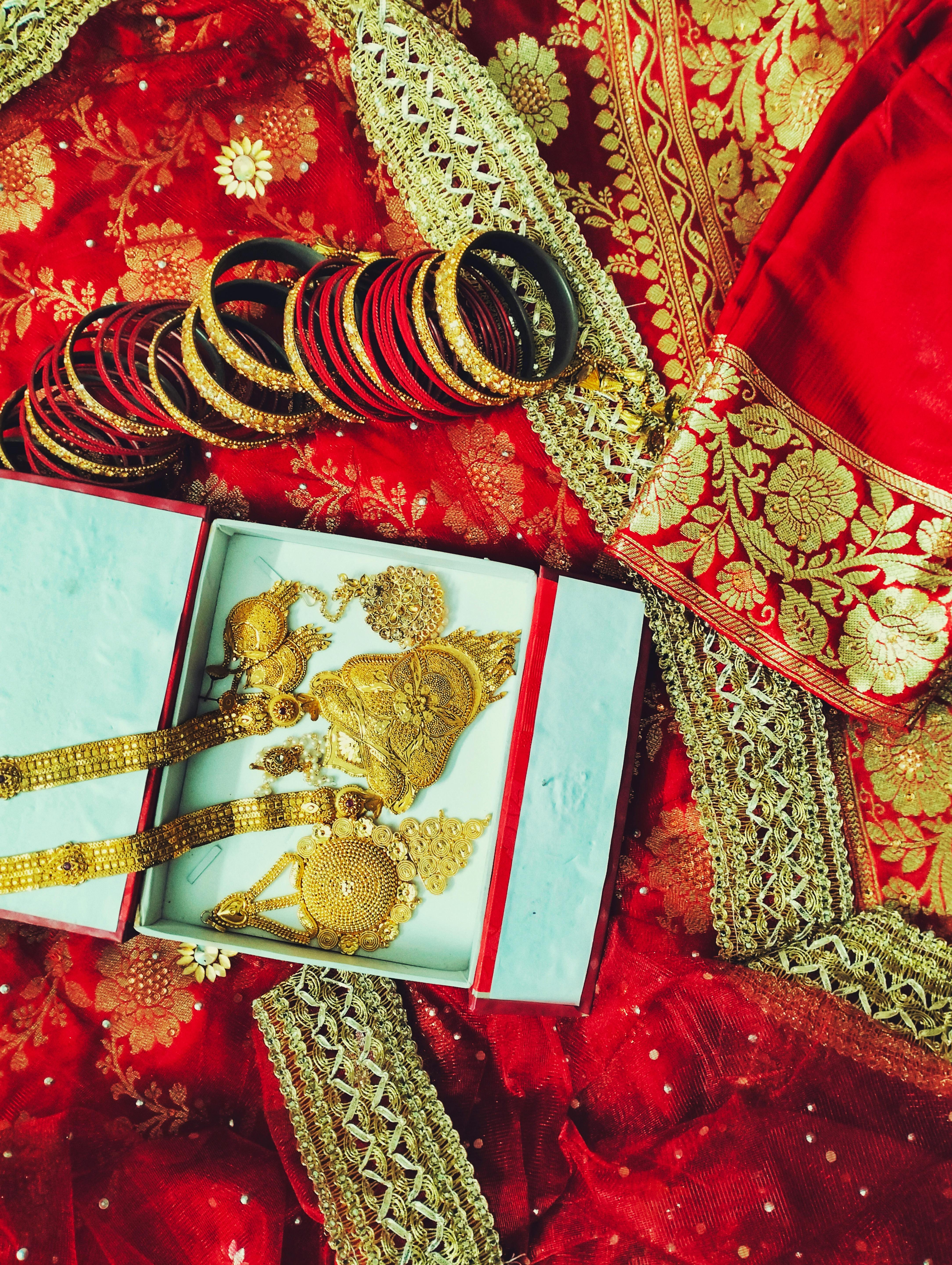 Free stock photo of jewellery, saree