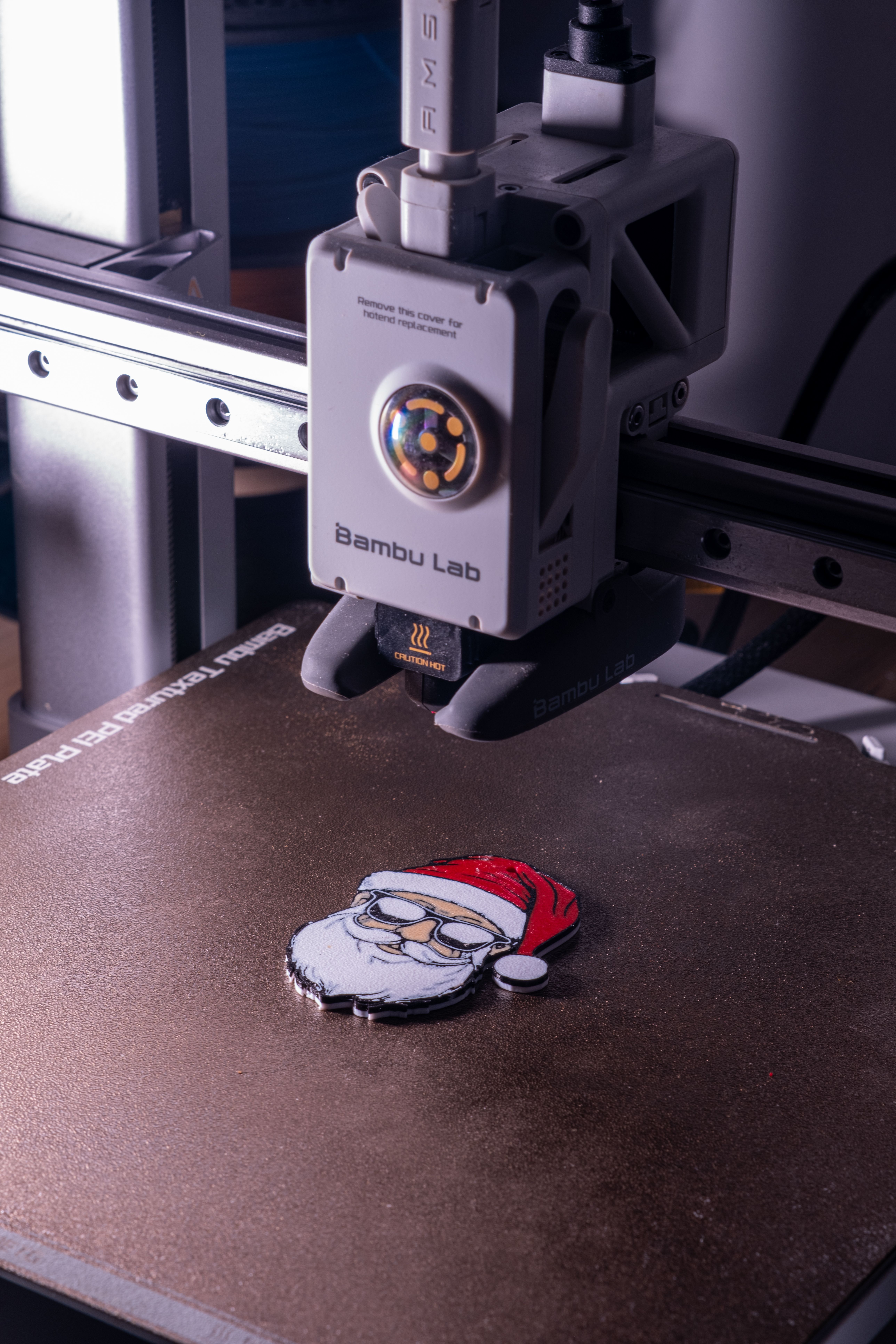 3D Printer Creating Santa Claus Ornament · Free Stock Photo