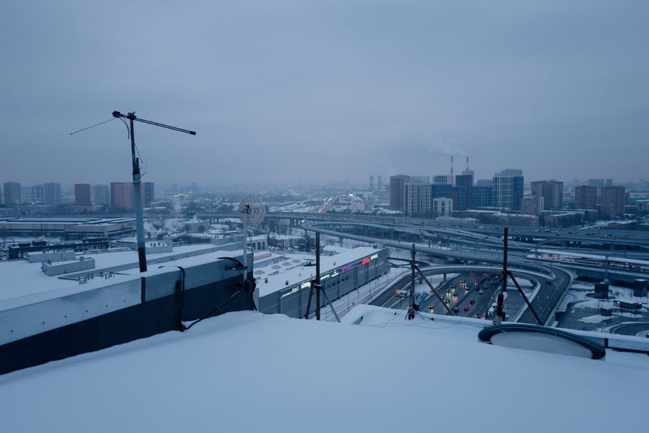 Condiții dificile de trafic rutier din cauza vremii severe; transportul aerian, feroviar și naval funcționează normal.