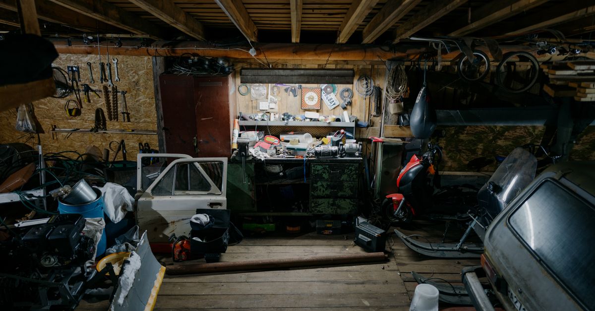 A Practical Checklist for Cleaning a Messy Garage