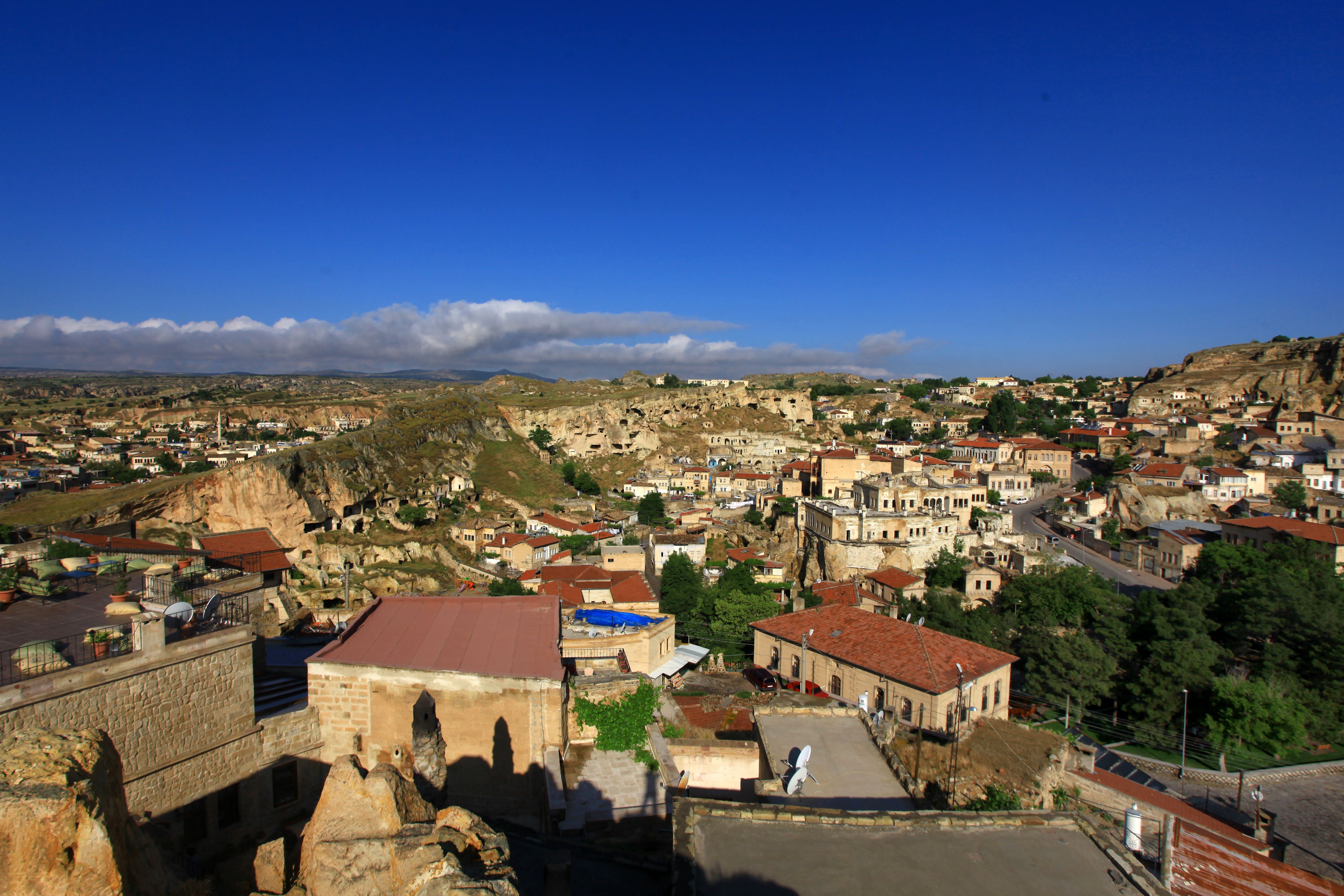 Menjelajahi Keajaiban Cappadocia, Turki: Desa Gua yang Tak Terlupakan!