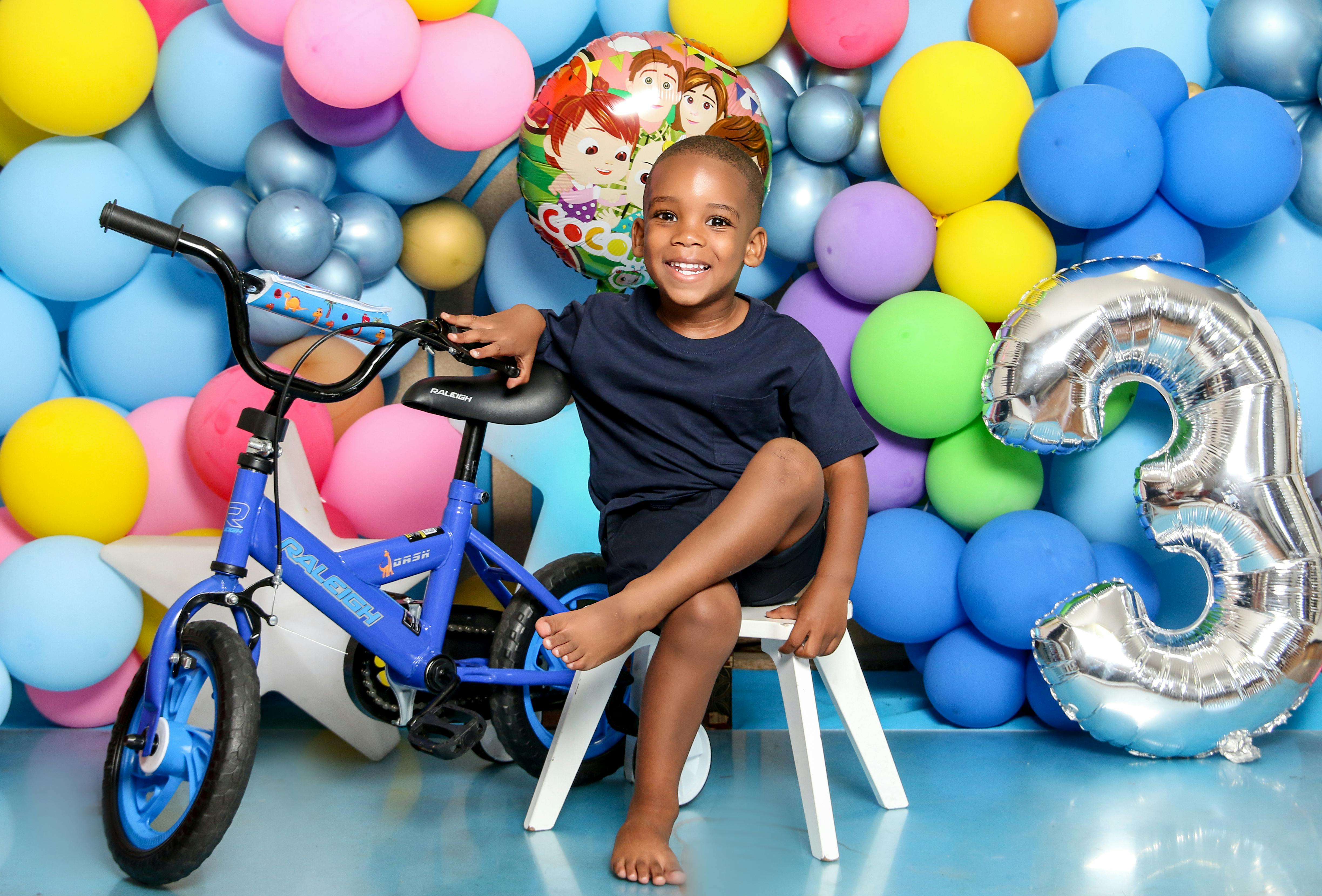 財經：國際銀價再創新高，投資趨勢引關注