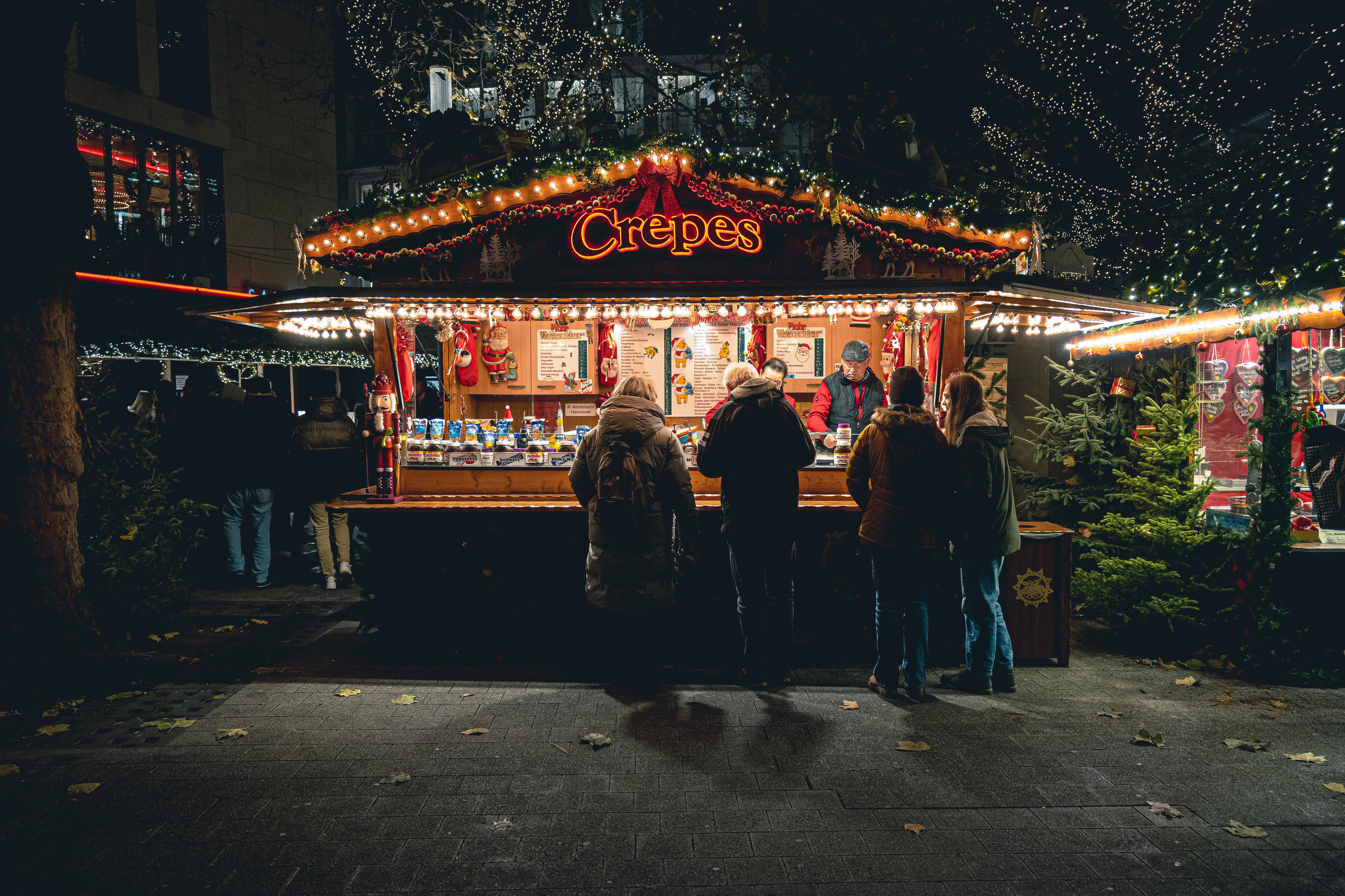 A bustling Food City aisle showcasing local products like Duke's Mayonnaise and Clifty Farm country ham, central to Appalachian pantry staples.