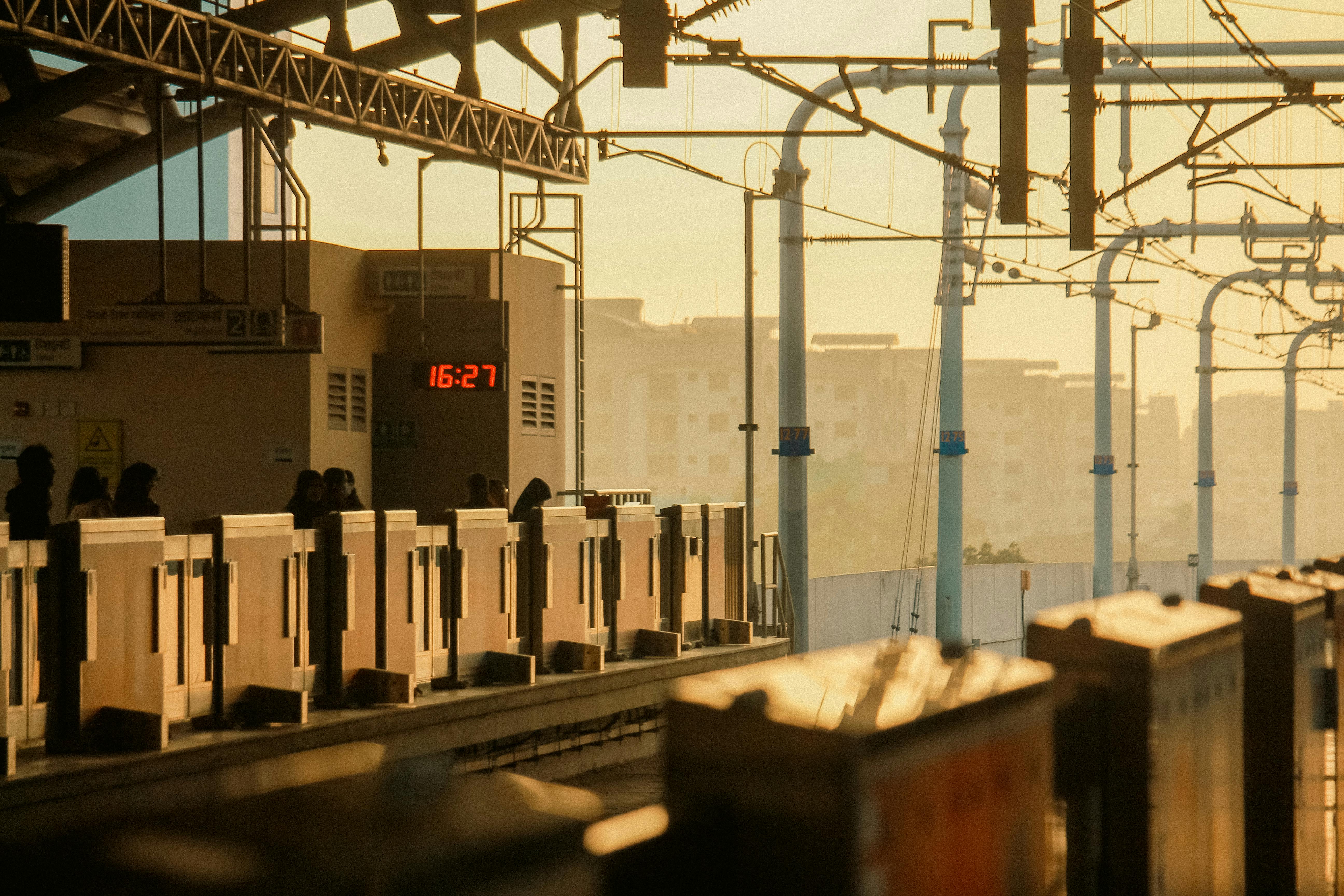 fitment architecture MMY platform — Photo by Sayeed Chowdhury on Pexels