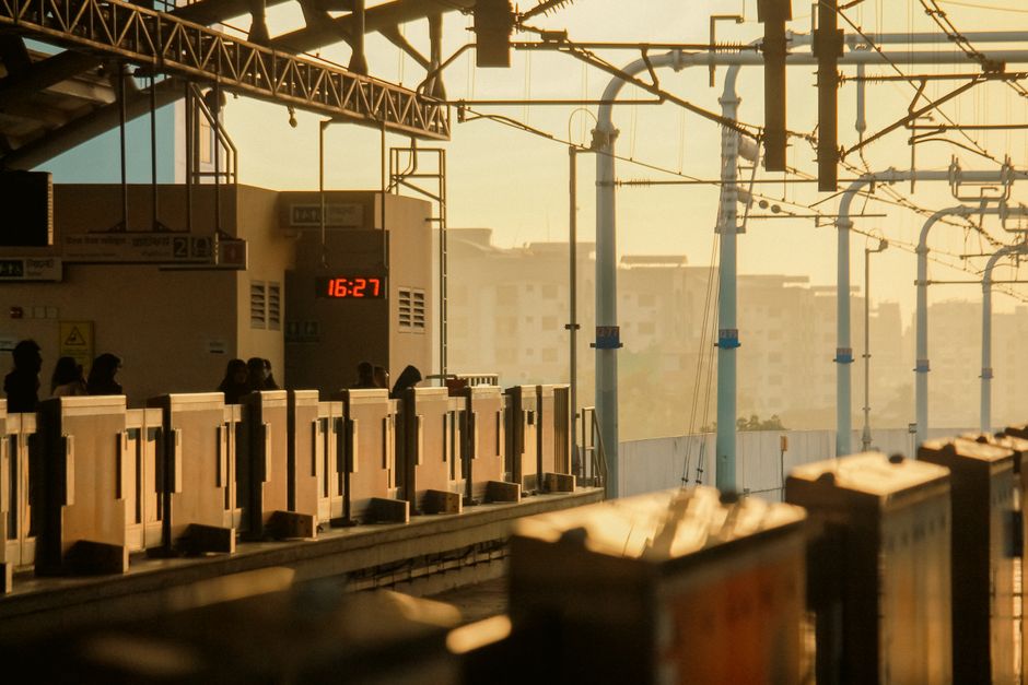 Ottawa's Line 1 East End Hit by Another Overhead Wire Problem