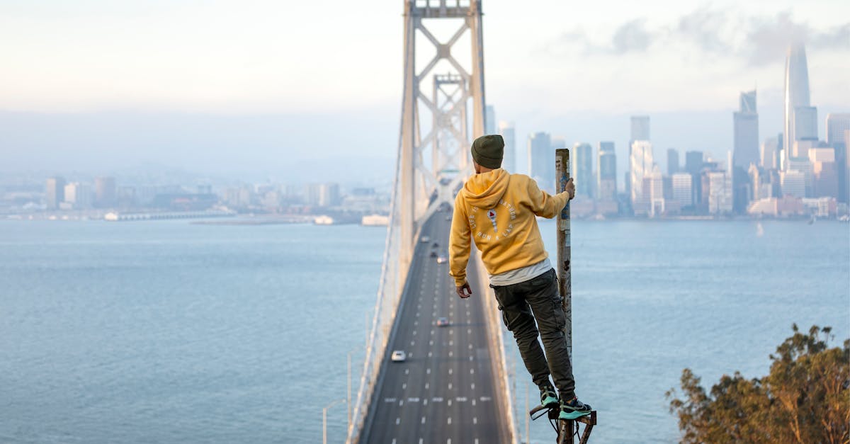 專家解讀政治局會議:肯定房地產風險出清成效