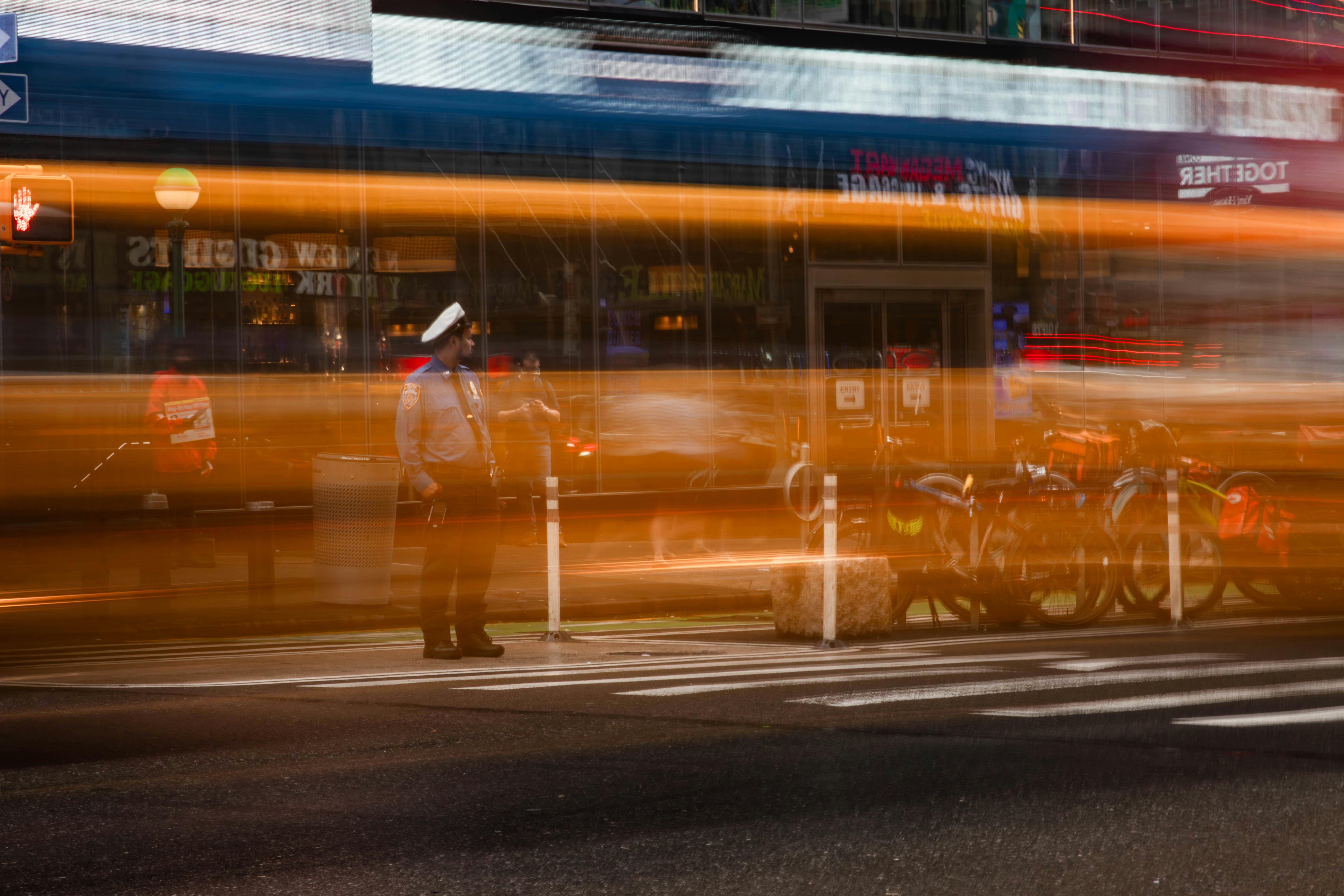 生活：新北交通安全大升級 科技執法與友善路口守護行人