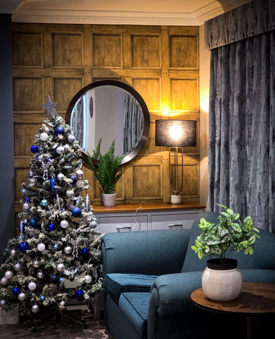 7ft Slim Christmas Tree — realistic hinged branches