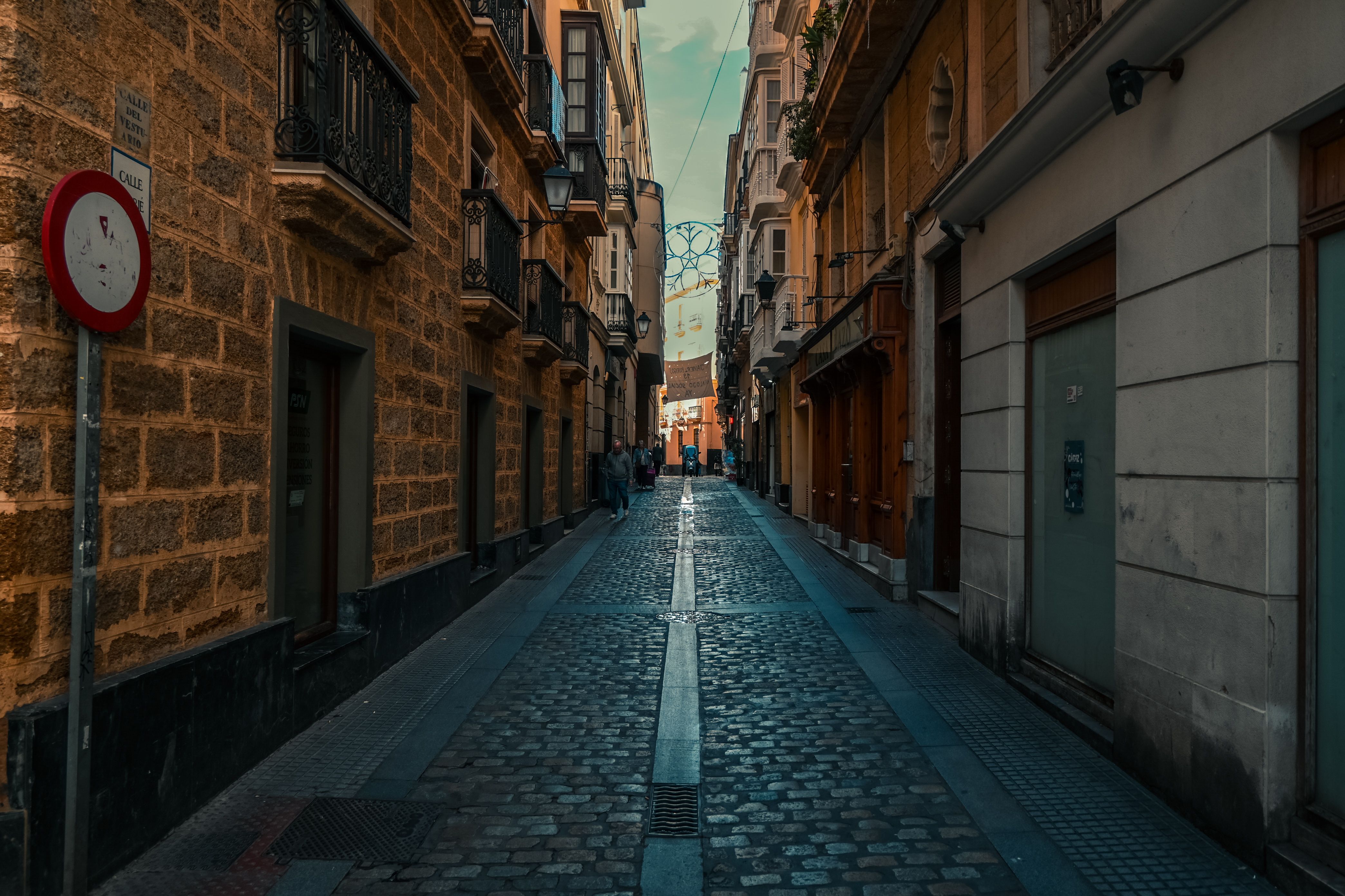 Narrow cobbled street in Casco Antiguo