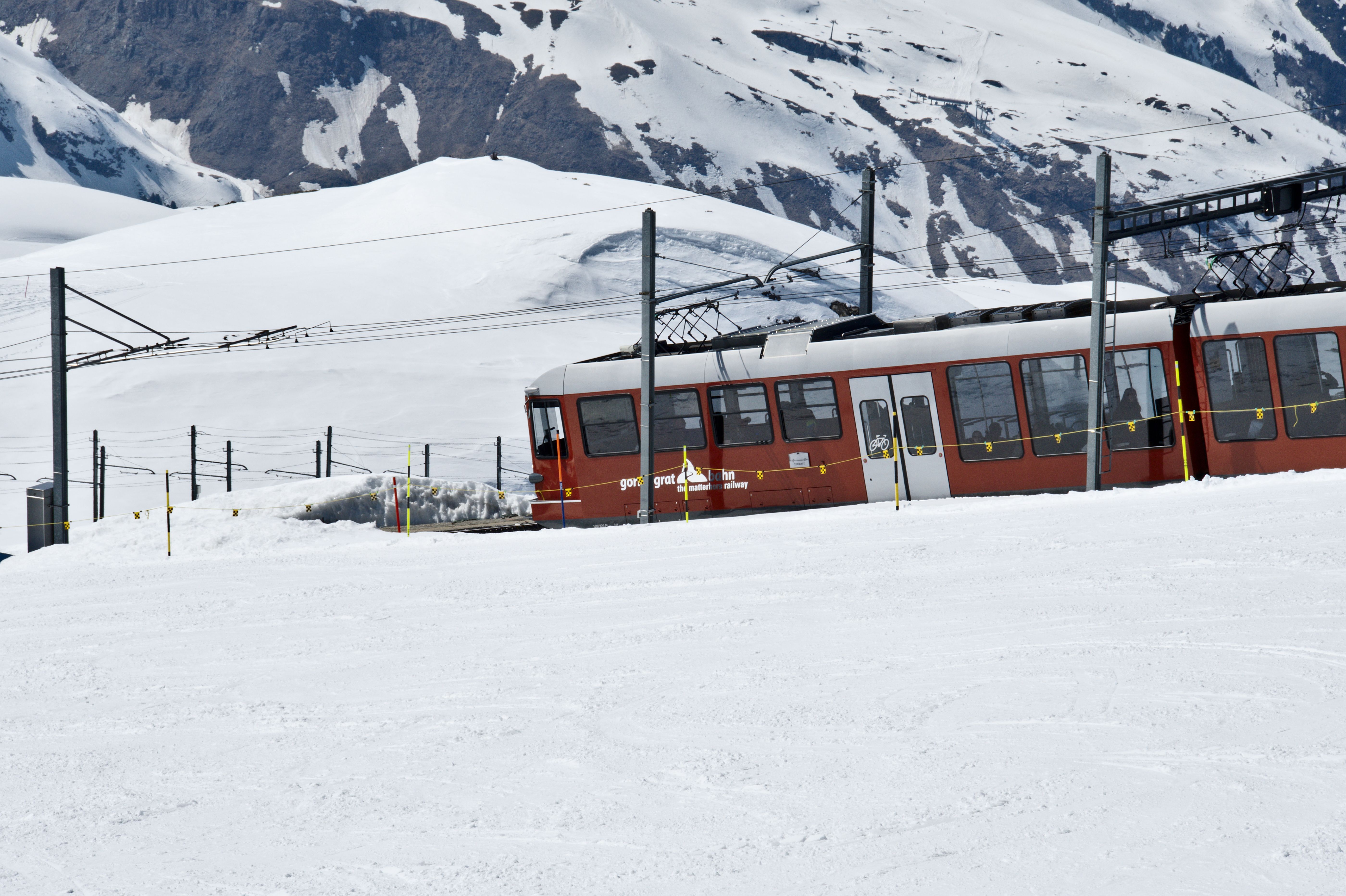 zermatt switzerland gornergrat railway cogwheel mountain summit panorama 29 peaks four thousand matterhorn