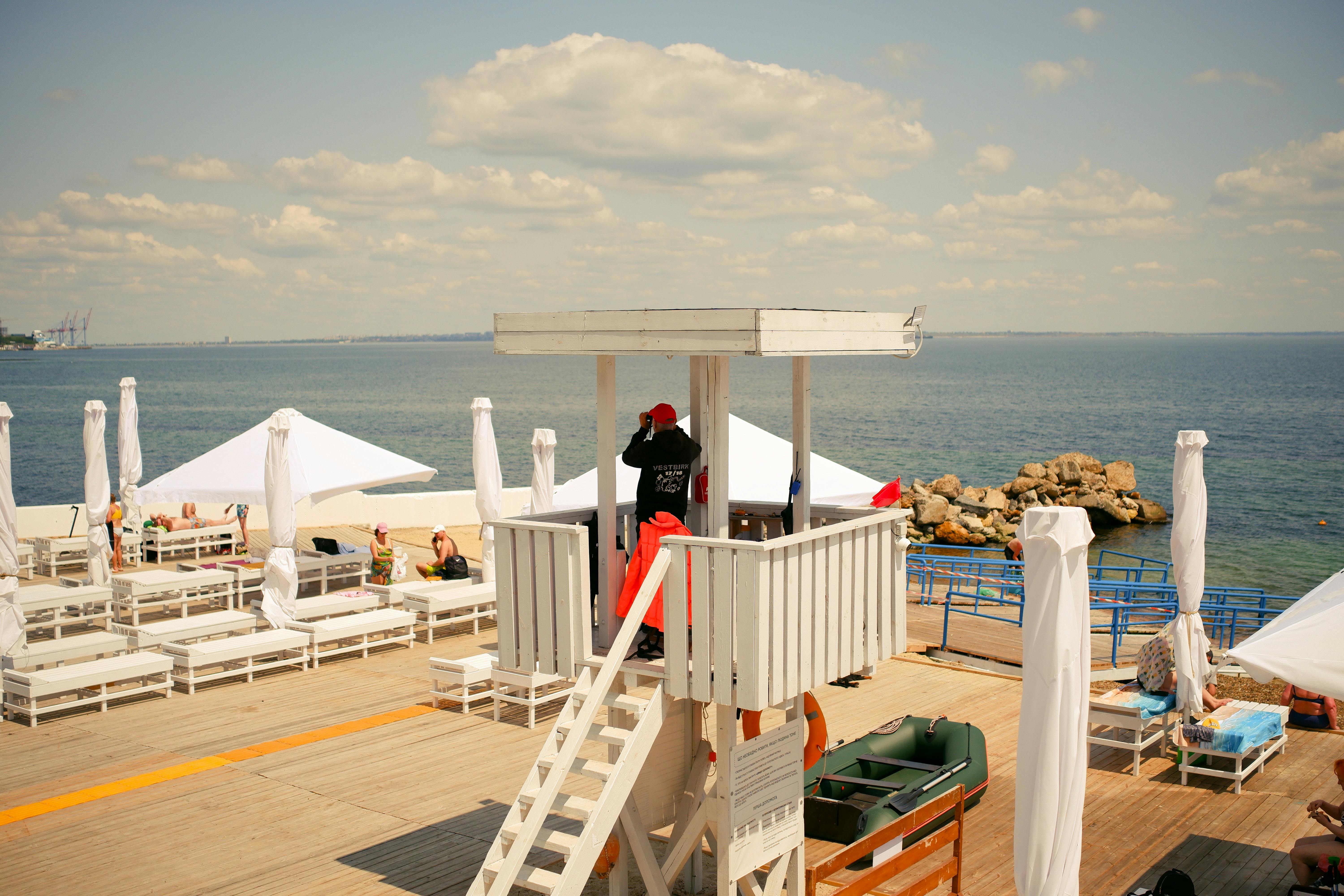 Hidden Dangers of Decentralized Finance Platforms