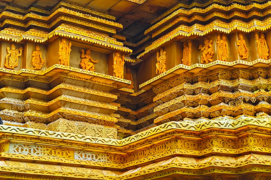 Intricate Carvings of Indian Temple Architecture · Free Stock Photo